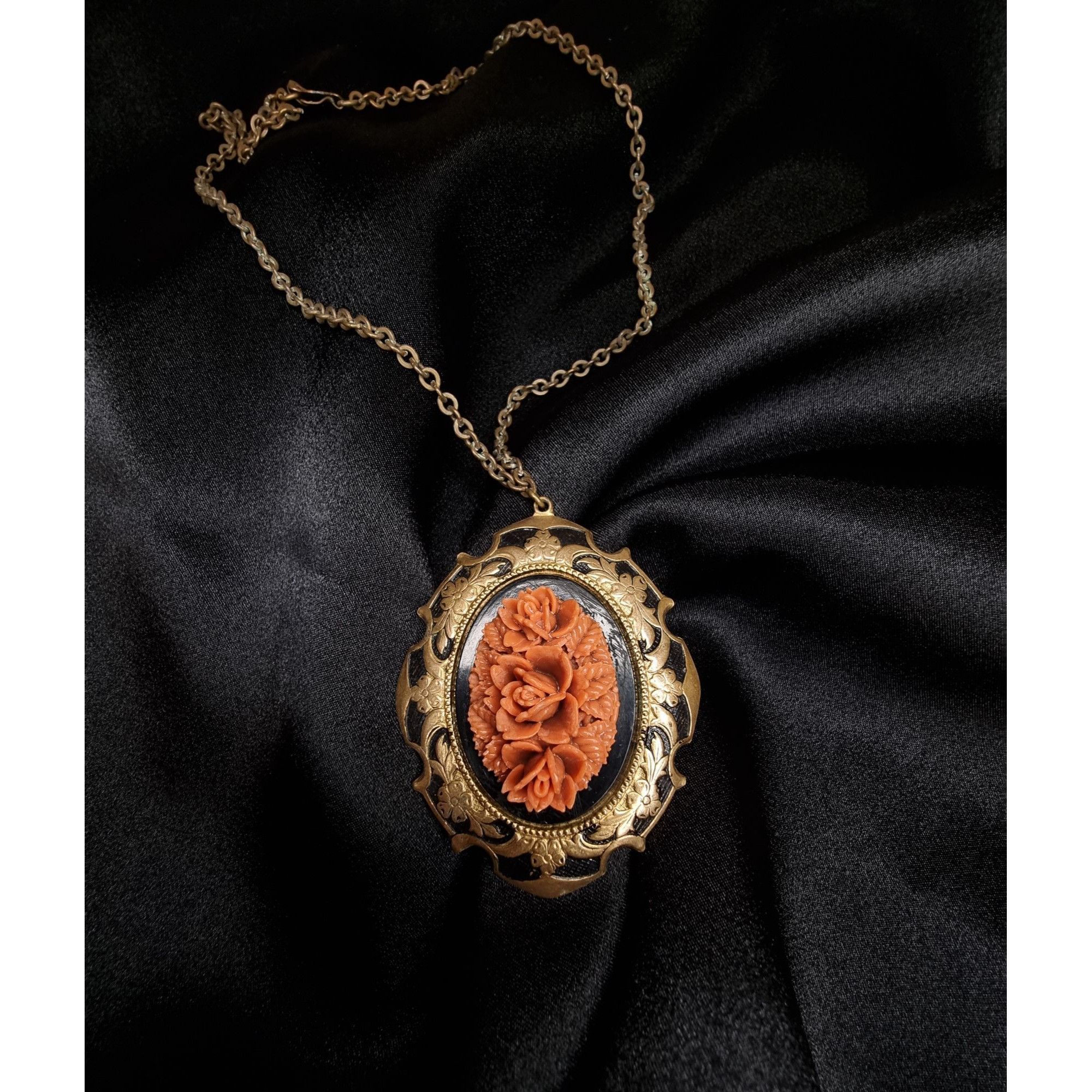 Vintage Antique Early XX Century Faux Coral Necklace With Ornate Gol Size ONE SIZE - 3 Thumbnail