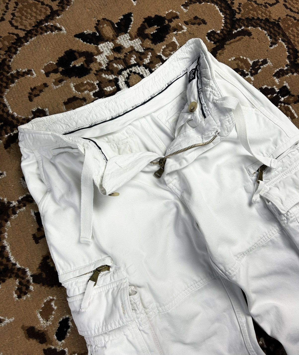 Dolce & Gabbana Dolce & Gabbana Archive White Cargo Pants Metal Logo Vintage Size US 32 / EU 48 - 11 Thumbnail