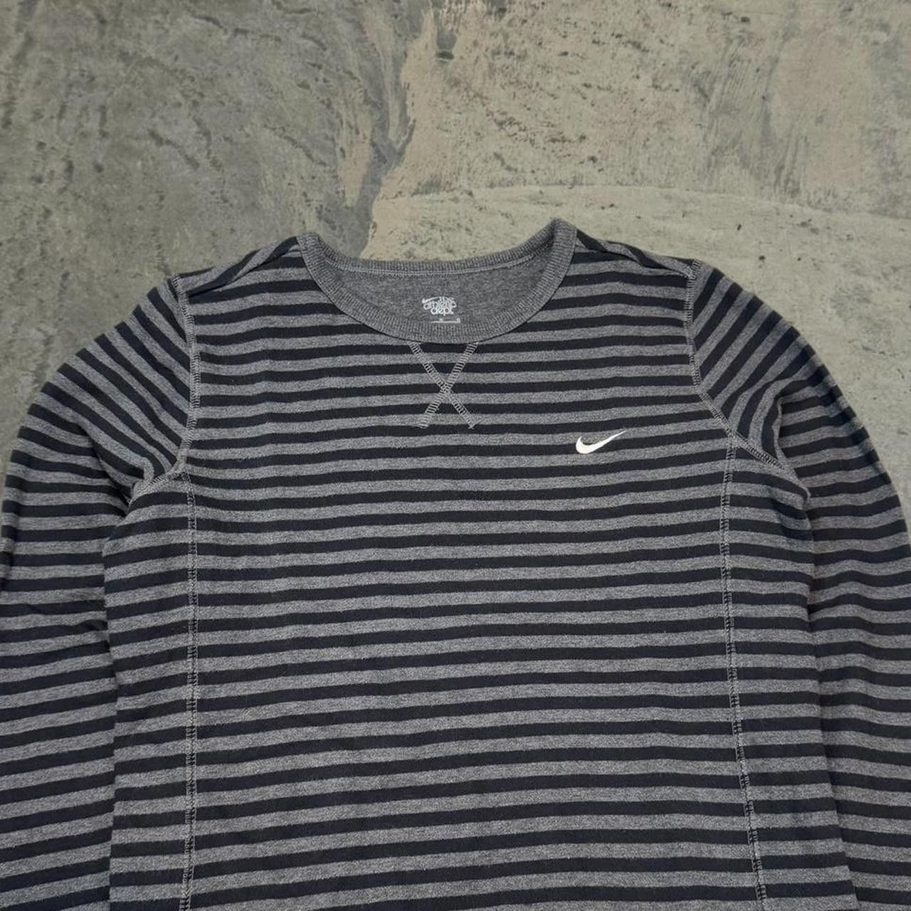 Nike × Vintage Vintage Y2K Nike Grunge Striped Crewneck Sweatshirt Size L / US 10 / IT 46 - 2 Thumbnail