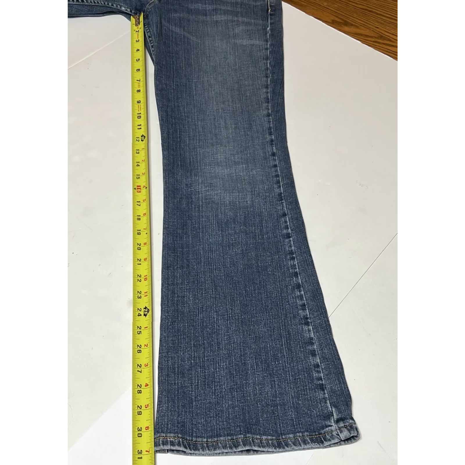 Levi's Levis 518 Jeans Womens Bootcut Jeans 34x31 Blue Denim Y2K Retro Stretch 5-Pocket Regular Rise Mid 8.5-10.5in Leather? (Note: avoid adding new info) Size 34" / US 12 / IT 48 - 5 Thumbnail