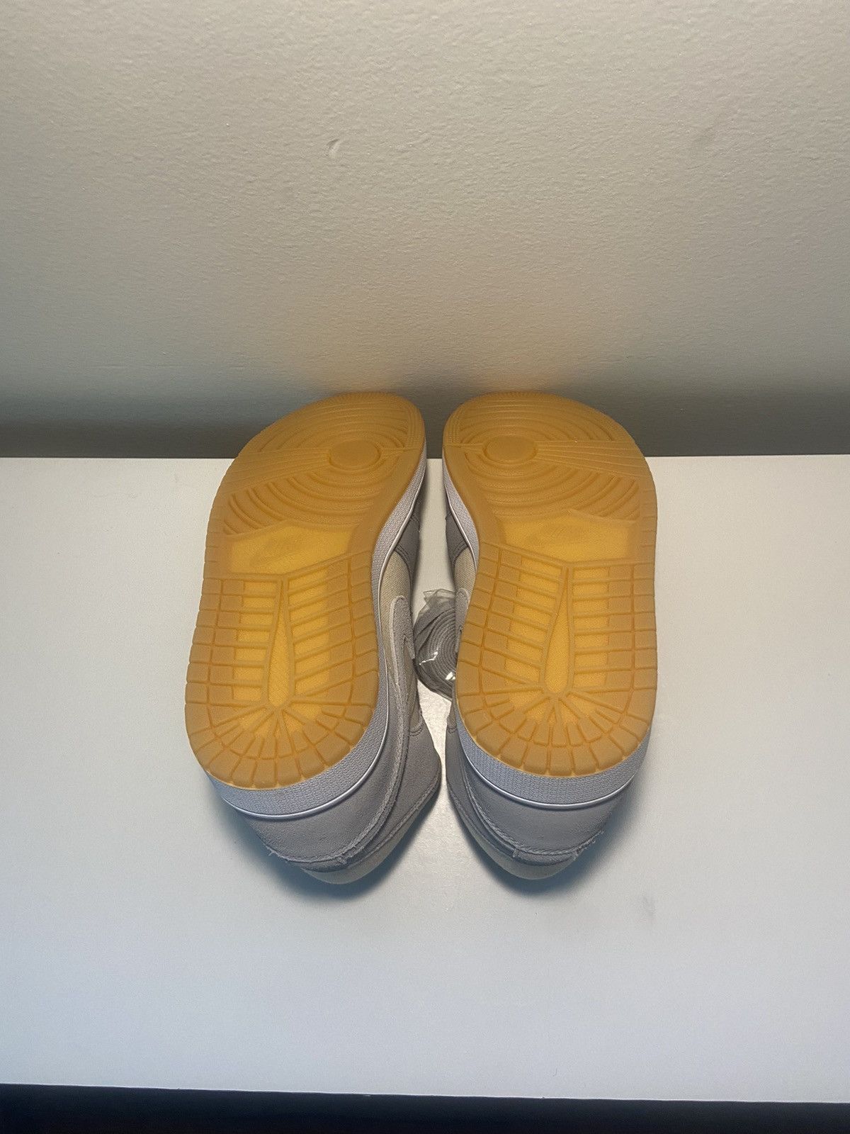Jordan Brand Air Jordan 1 Mid Coconut Milk Size US 9 / EU 42 - 3 Thumbnail