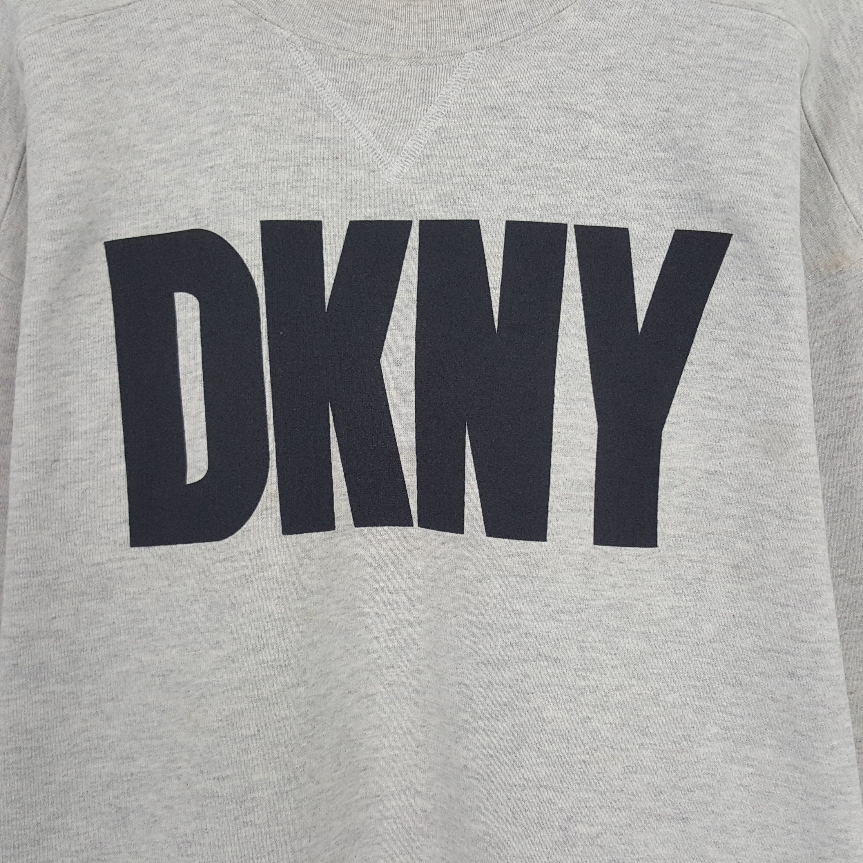 DKNY × Vintage Vintage DKNY Big Logo Sweatshirt Size US L / EU 52-54 / 3 - 2 Thumbnail