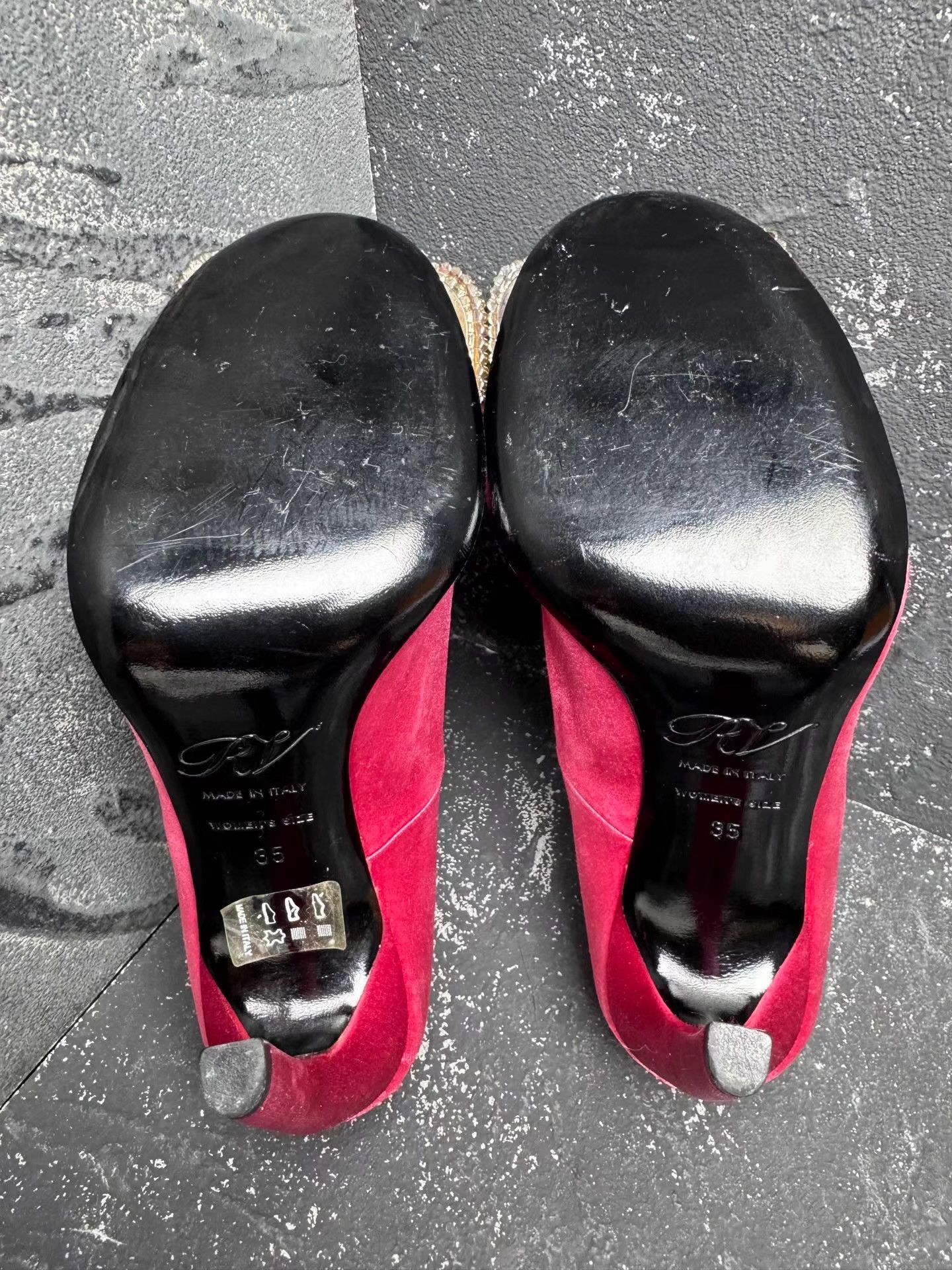 Roger Vivier RV Pink Satin Heels with Square Diamond Buckle Q10 Size US 5 / IT 35 - 6 Thumbnail