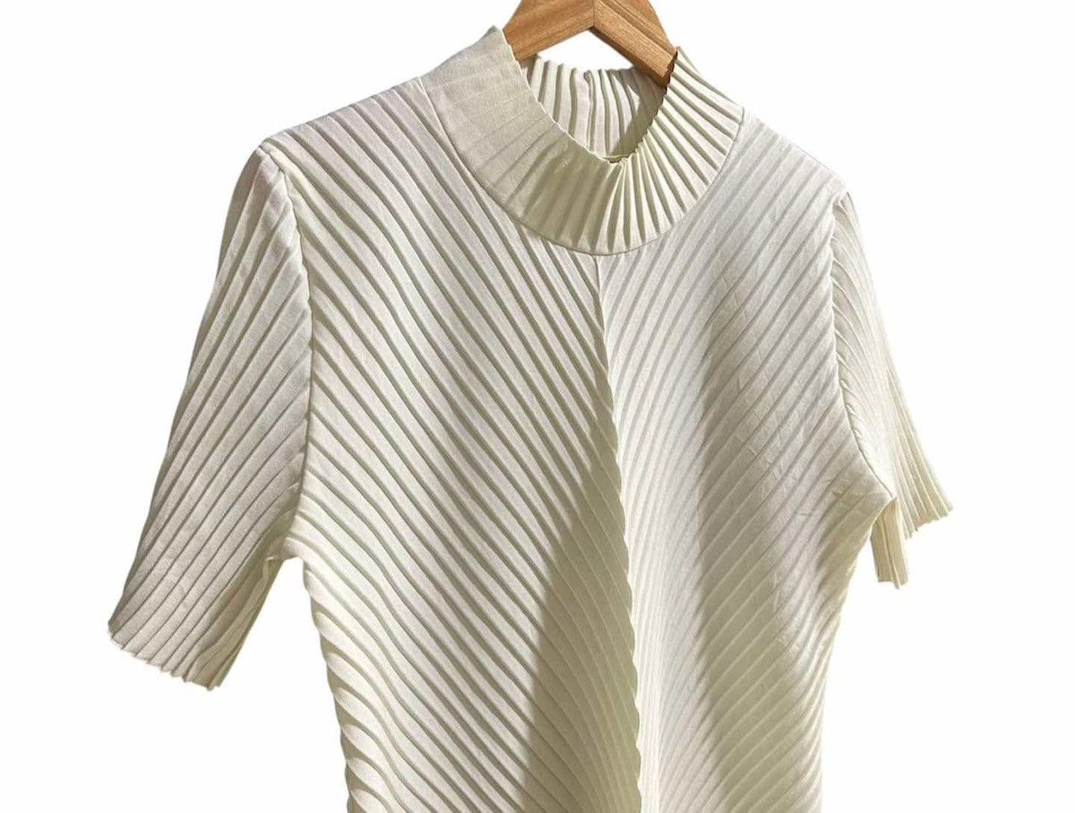 Japanese Brand 🔥Japanese Asymmetric Diagonal Pleats Tee Issey Miyake Style Size US L / EU 52-54 / 3 - 2 Thumbnail