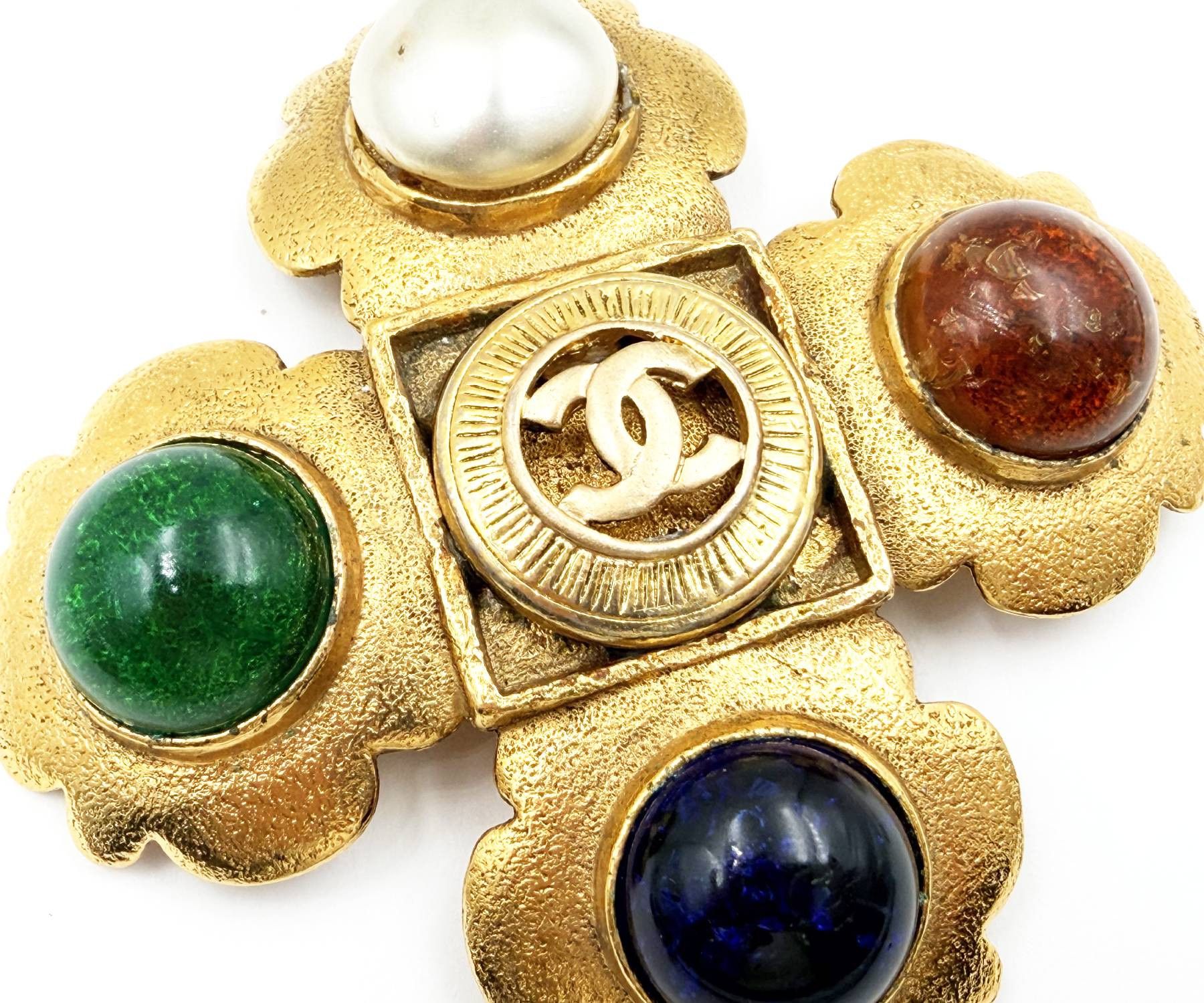 Chanel Chanel CC Gripoix Pearl Large Brooch Pendant Necklace Size ONE SIZE - 5 Thumbnail