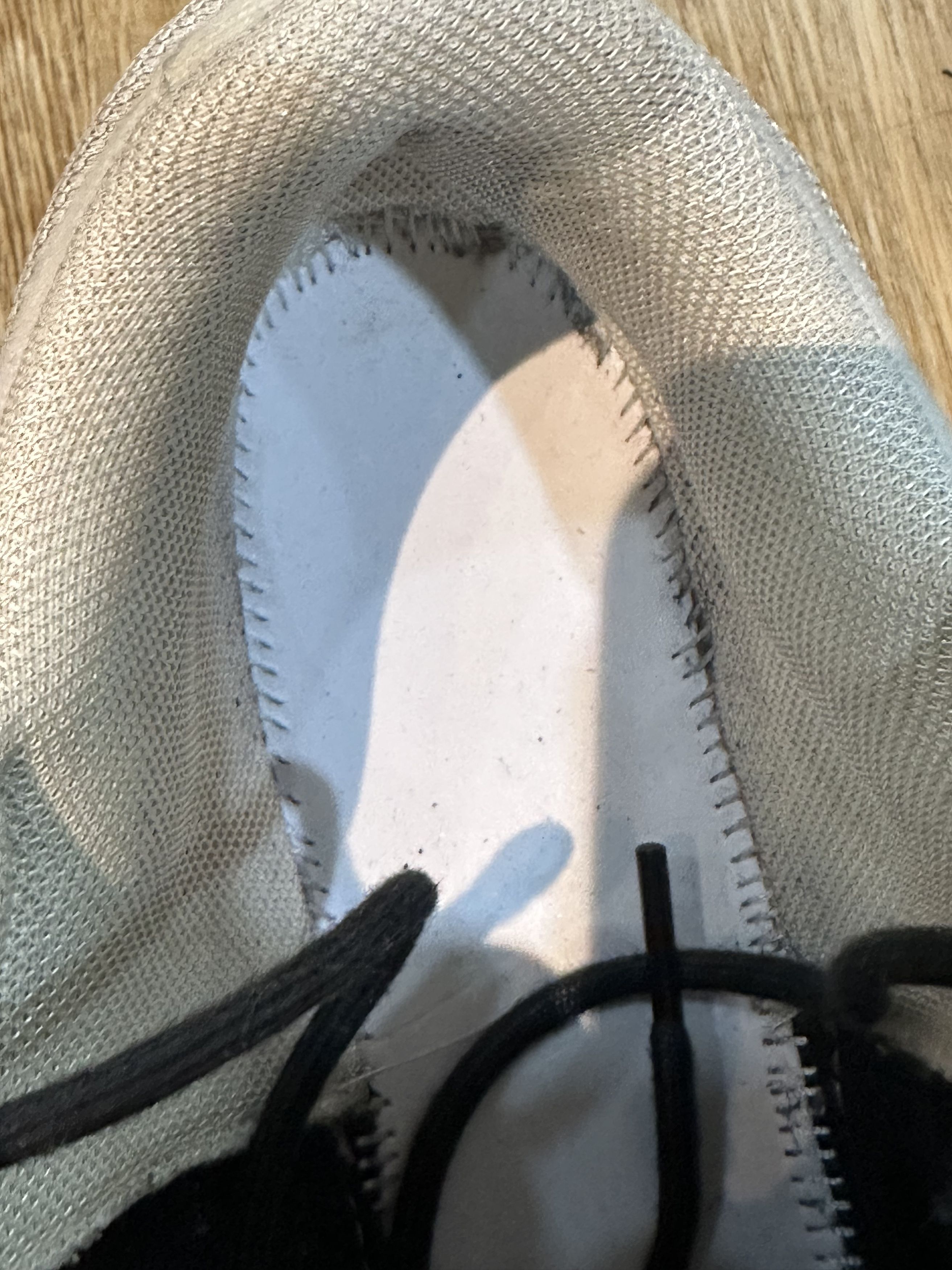 Adidas × Raf Simons raf simons x adidas Ozweego Size US 8.5 / EU 41-42 - 7 Thumbnail