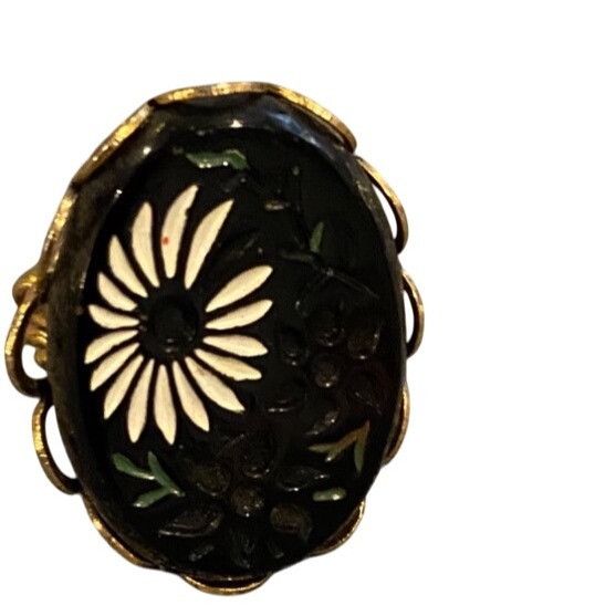 Other Vtg Gold-Tone Twisted Band Ring W/Blk Enamel Oval Face,White Size ONE SIZE - 1 Thumbnail