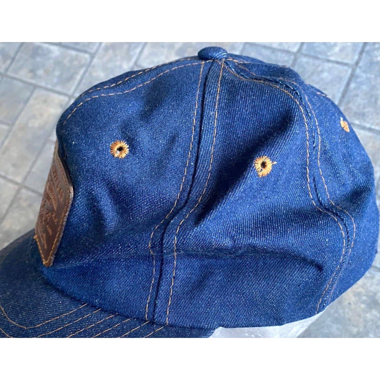 Levi's VINTAGE Levi’s Denim Leather Patch Orange Tab Snapback Hat 6 5/8-7 5/8 Men One Size Blue Adjustable Denim Snapback Hat Size ONE SIZE - 7 Thumbnail