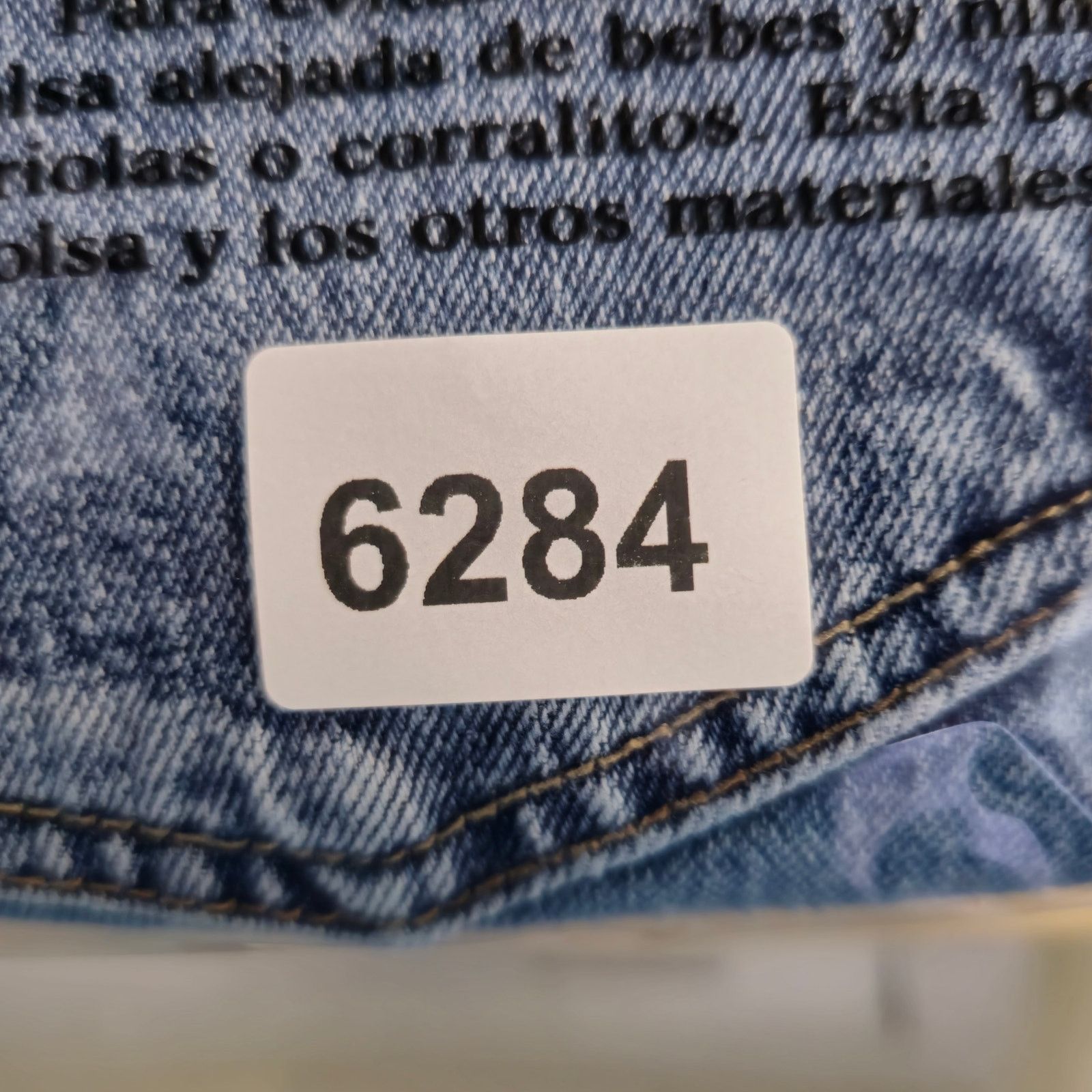 Silver Jeans Co. Silver Jeans 36x27 Not Your Boyfriends Distressed Raw Hem Size 36" / US 14 / IT 50 - 18 Thumbnail