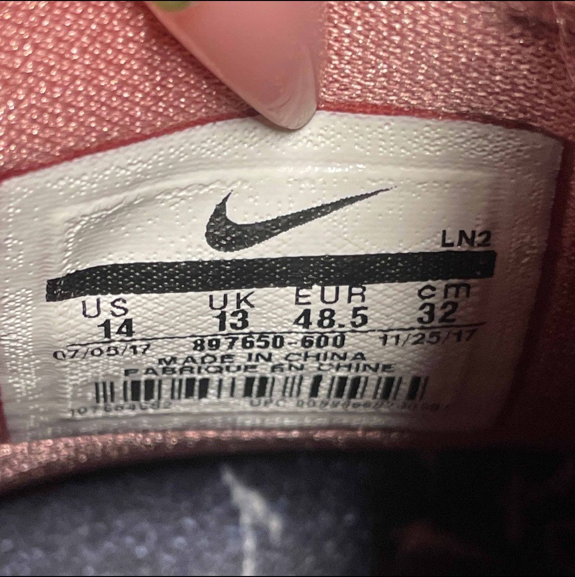 Nike LeBron 15 “Hollywood” Size US 14 / EU 47 - 6 Thumbnail
