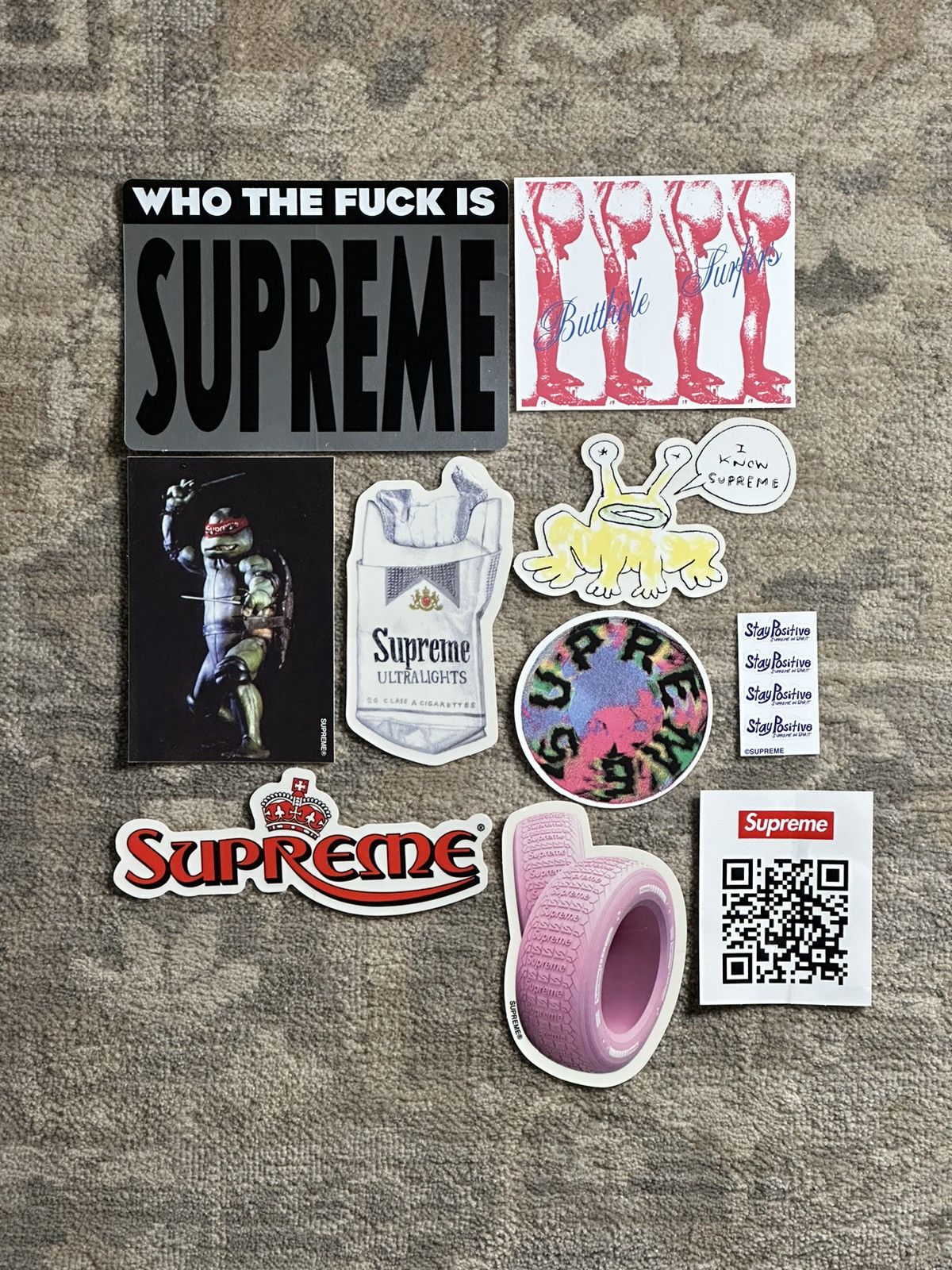 Supreme 10x Supreme Stickers Lot Size ONE SIZE - 1 Thumbnail