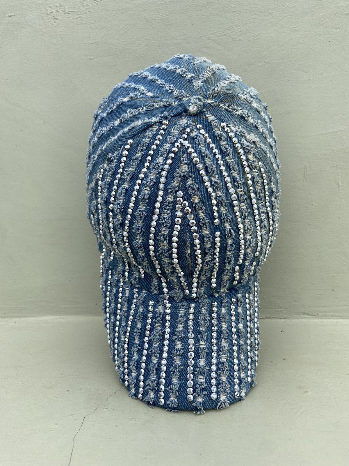 If Six Was Nine 2000s denim ditsetressed women hat Size ONE SIZE - 1 Thumbnail