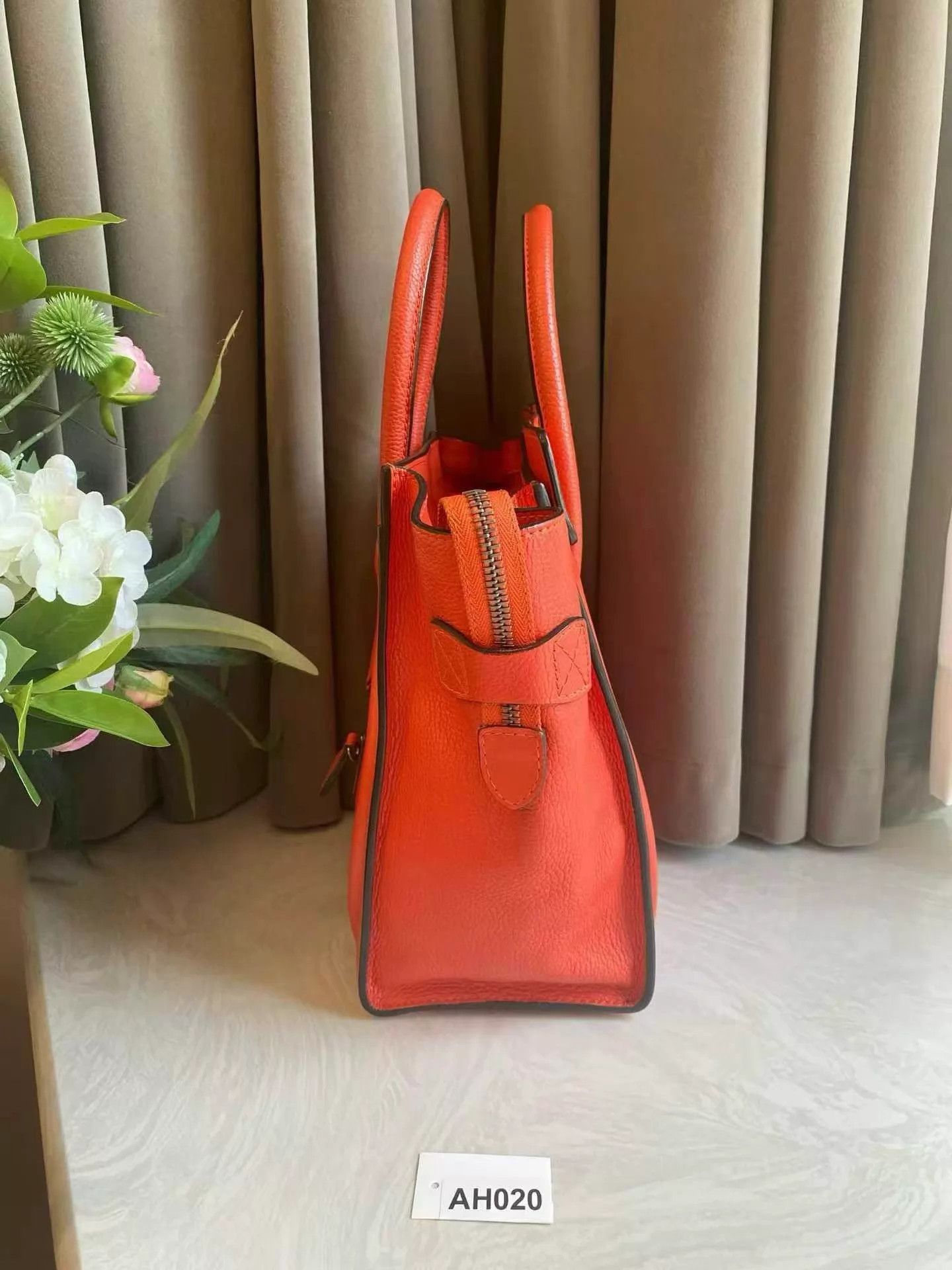 Celine Celine Smile Tote 27x13x25cm Like New AH020 Size ONE SIZE - 4 Thumbnail