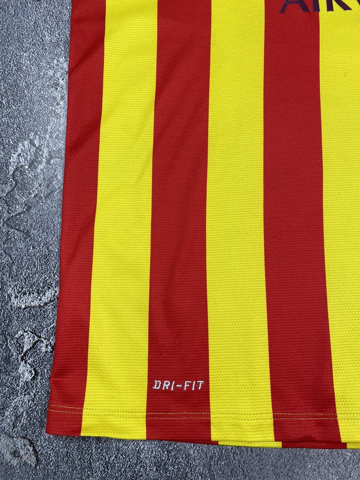 Nike FC Barcelona Nike 2013-2014 Away Jersey Football Kit Soccer Size US M / EU 48-50 / 2 - 5 Thumbnail