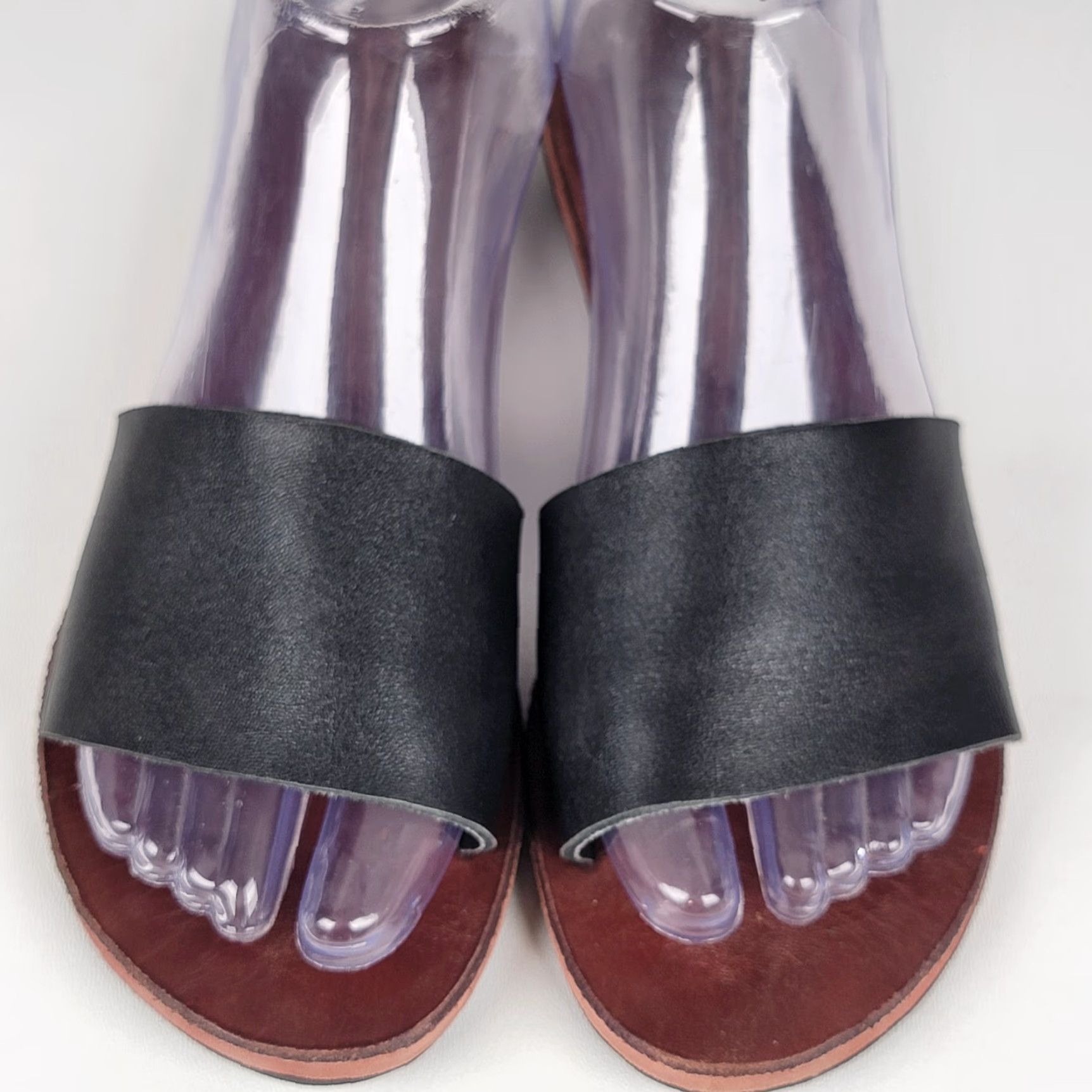 Vintage VINTAGE Bigfoot Black Leather Slide Sandals Women's Size 5 Slide Sandal Leather Flat Casual Womens Logo Black Leather Slide Sandals 5 Womens Size US 5 / IT 35 - 2 Thumbnail