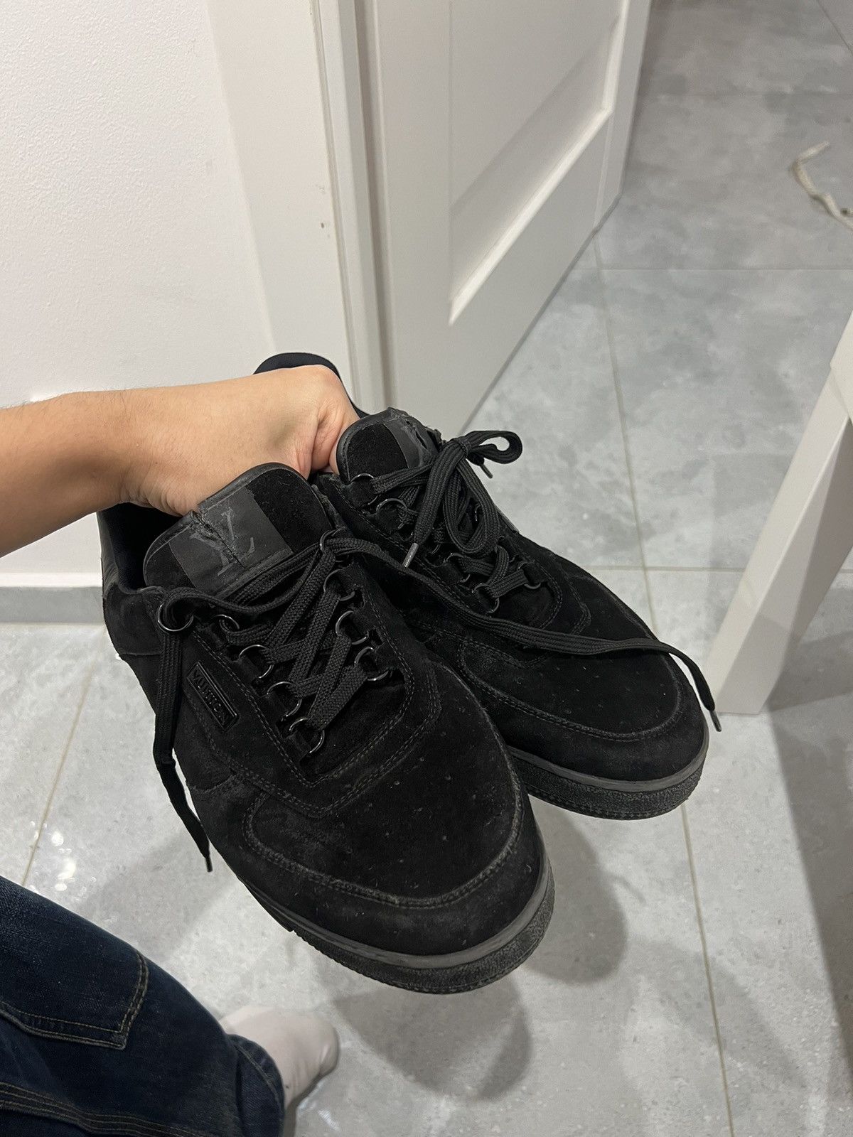 Louis Vuitton Louis Vuitton Black Suede Trainer Size US 11.5 / EU 44-45 - 4 Thumbnail