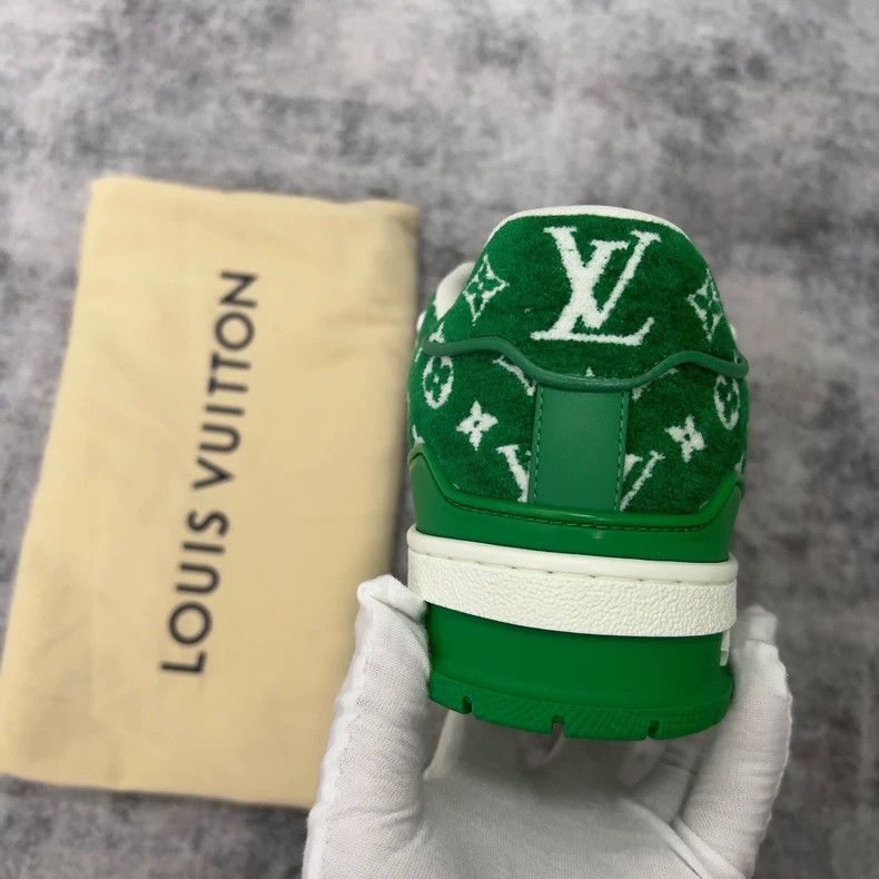 Louis Vuitton Louis Vuitton Trainer white and green flocked full-print s Size US 6.5 / EU 39-40 - 6 Thumbnail