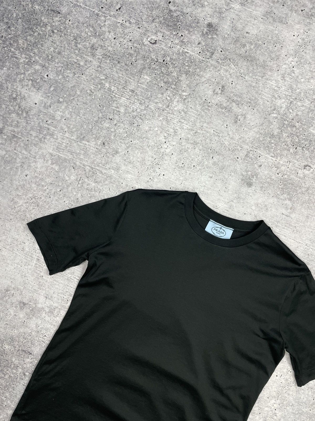 Prada Vintage Prada Milano Black Classic Luxury Rare T- Shirt Tee Size XS / US 0-2 / IT 36-38 - 4 Thumbnail