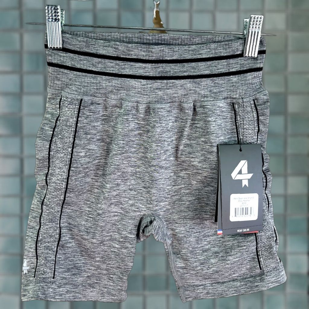 Vintage FOURLAPS Aero Seamless Shorts Tights Women's Size XS/S 4 Laps Gray 21X6 Size 28" / US 6 / IT 42 - 1 Thumbnail