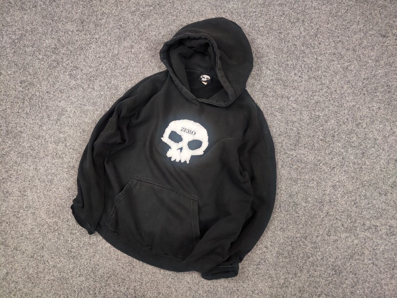 Japanese Brand Vintage 90's Zero Logo skateboards Distressed Faded Hoodie Size US XS / EU 42 / 0 - 3 Thumbnail