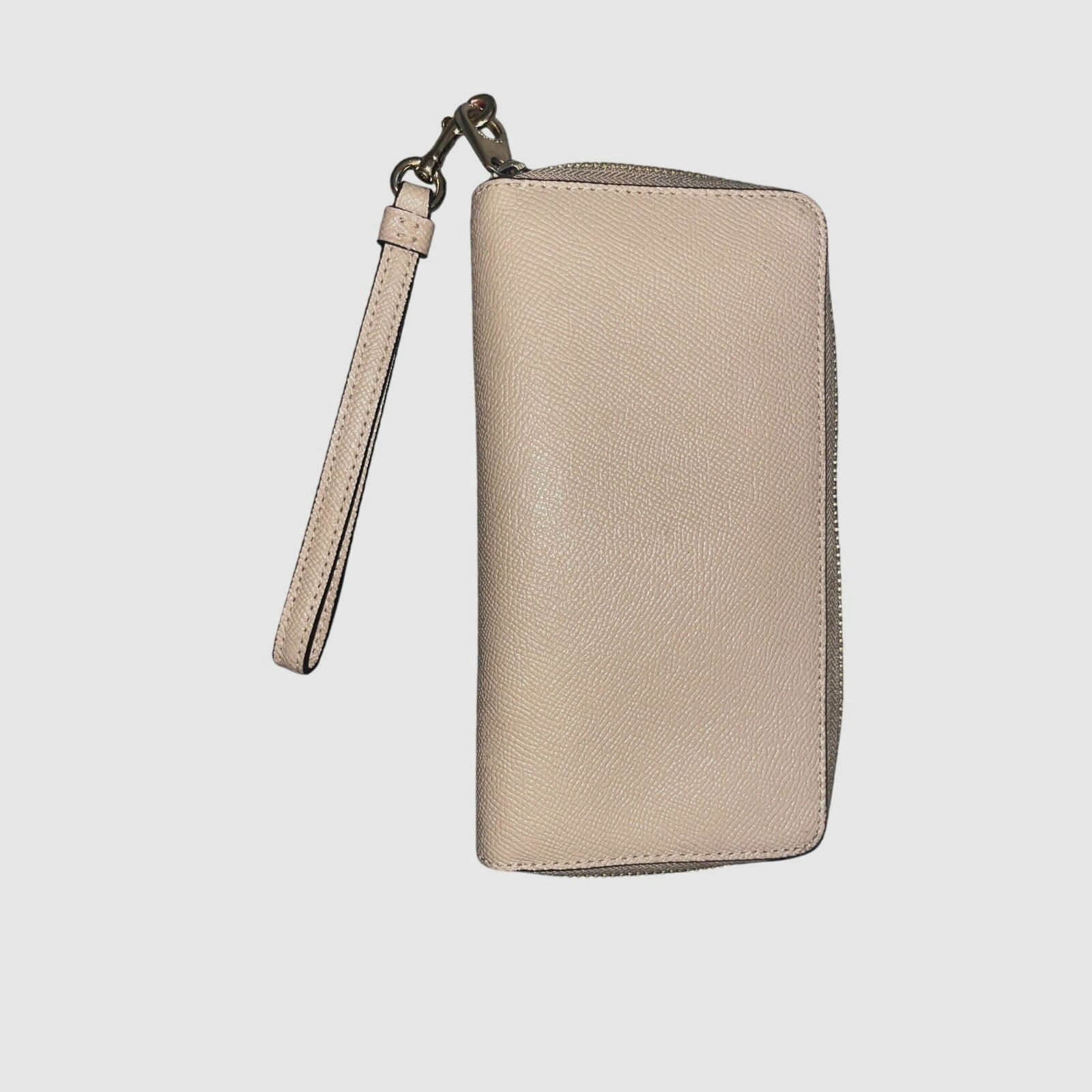 Coach Coach Women's Wristlet Wallet - Stylish and Practical Size ONE SIZE - 2 Thumbnail