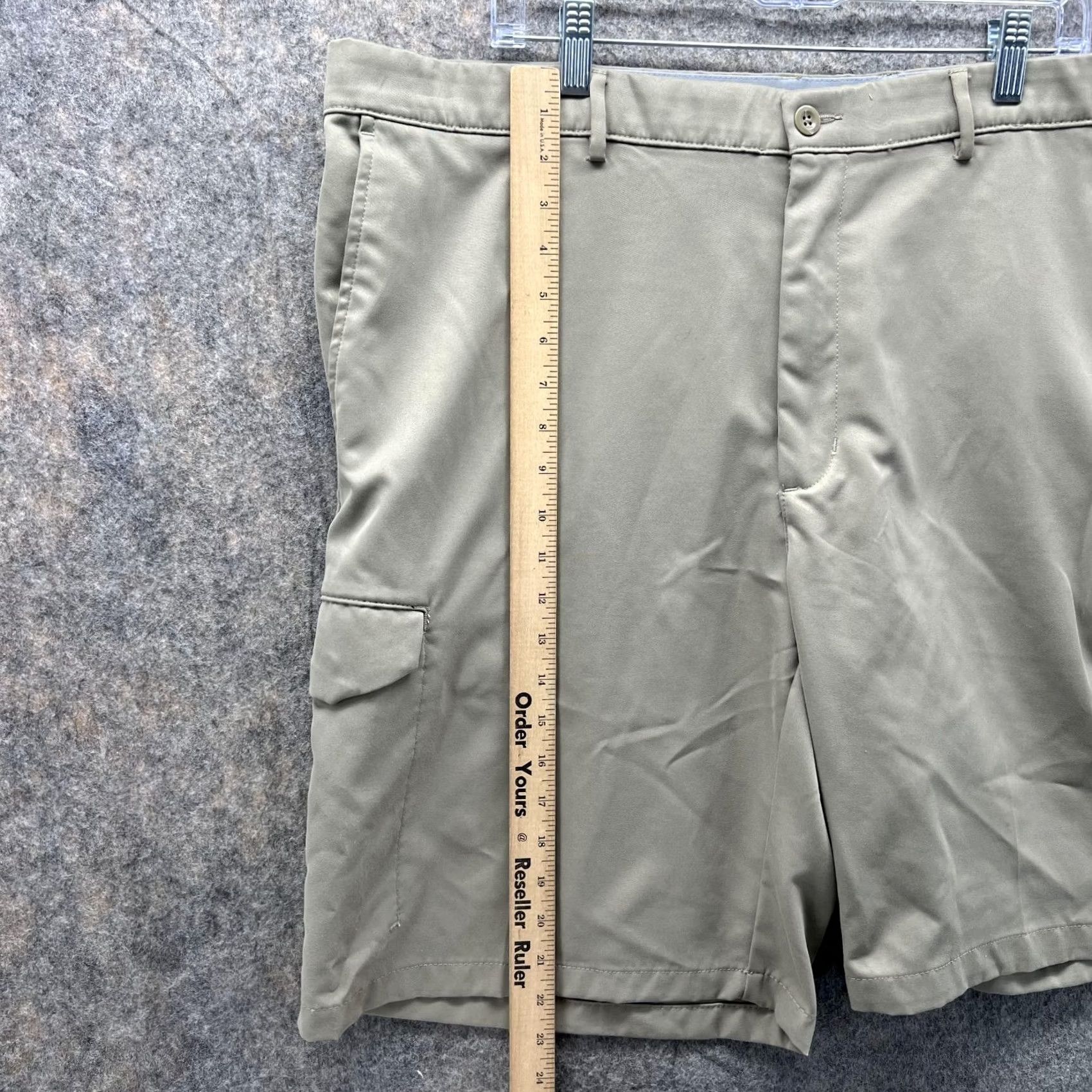Tasso Elba Greg Norman Shorts Men 42 Khaki Solid Flat Front Cargo Tasso Elba Polyester Knit Size US 42 / EU 58 - 6 Thumbnail