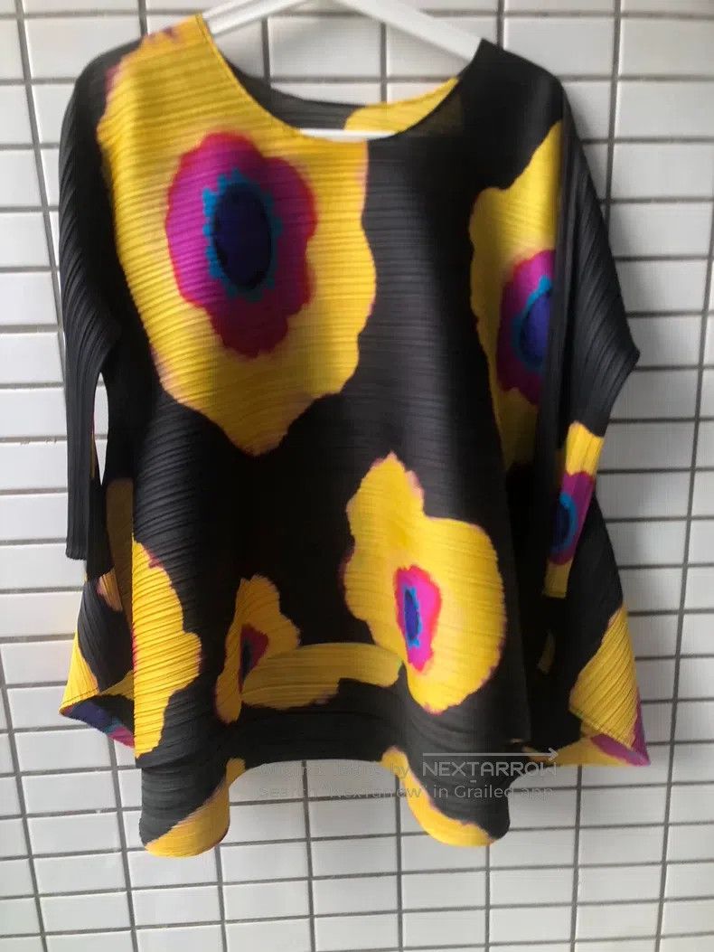 Issey Miyake Issey Miyake Color-Block Short Sleeve Top Size XXL / US 16-18 / IT 52-54 - 1 Thumbnail