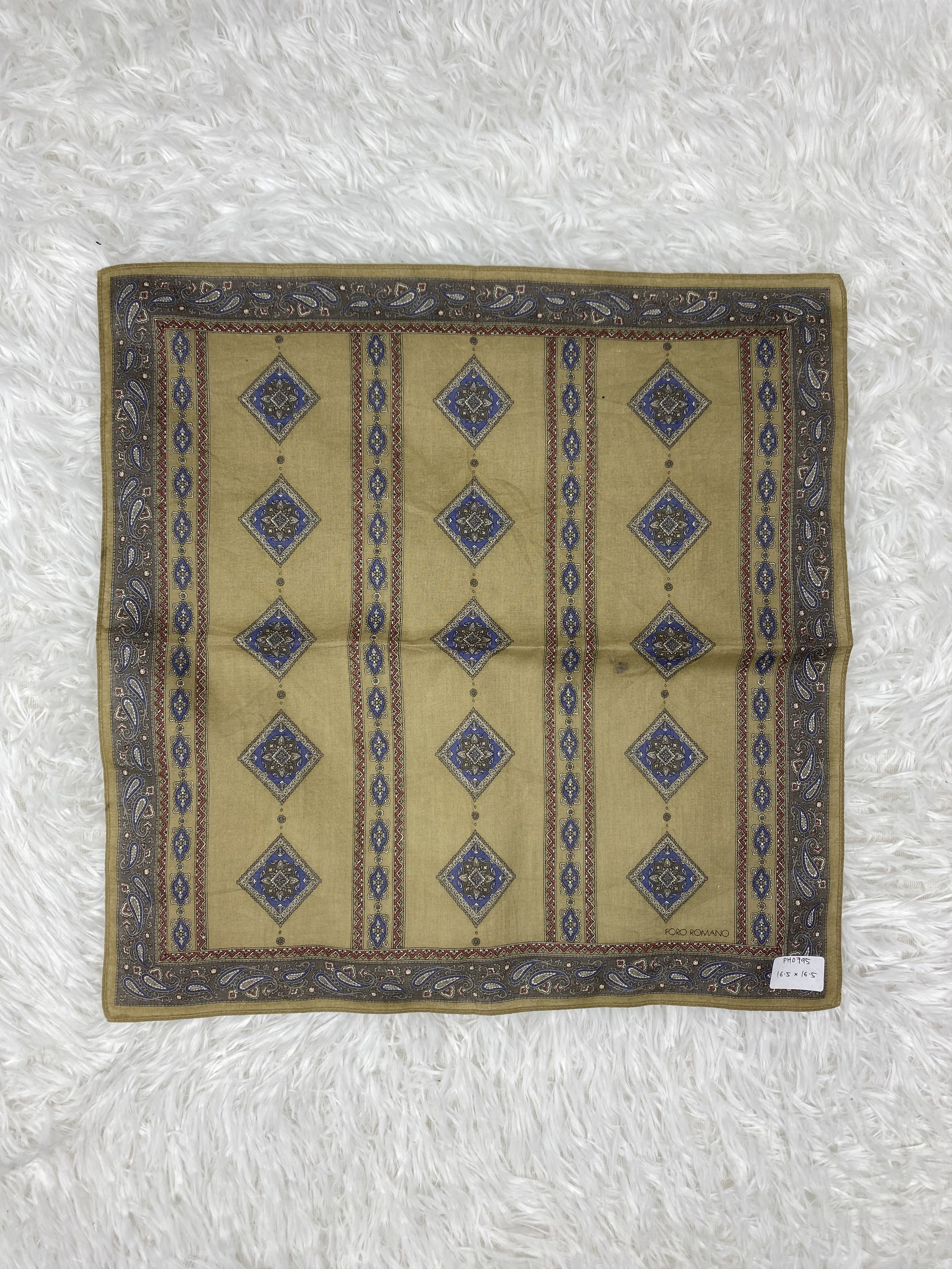 Vintage Vintage Foro Romano Handkerchief Neckerchief PH0795 Size ONE SIZE - 3 Thumbnail