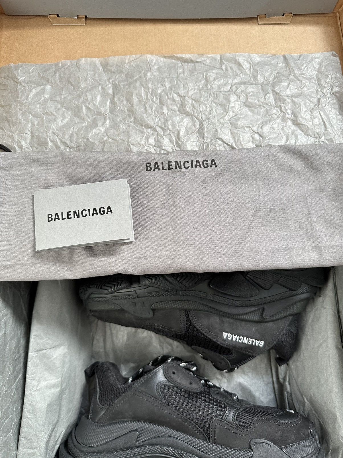 Balenciaga Balenciaga Triple S Black Size US 7 / EU 40 - 12 Thumbnail