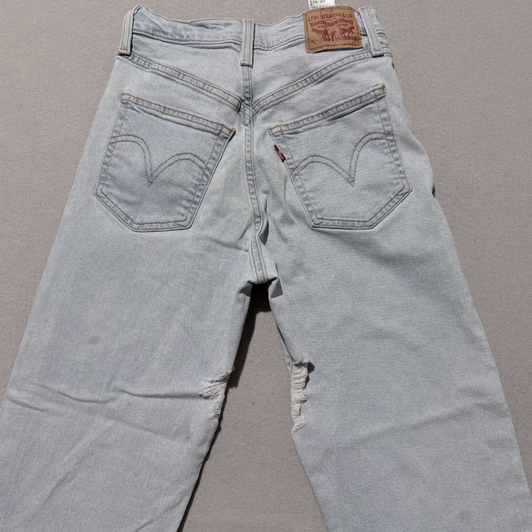 Levi's Levi's Ribcage Straight Jeans Women's Blue Denim Distressed Button Fly 25x27 High Rise 5-Pocket Denim Jacket? Size 42" / US 20 - 4 Thumbnail