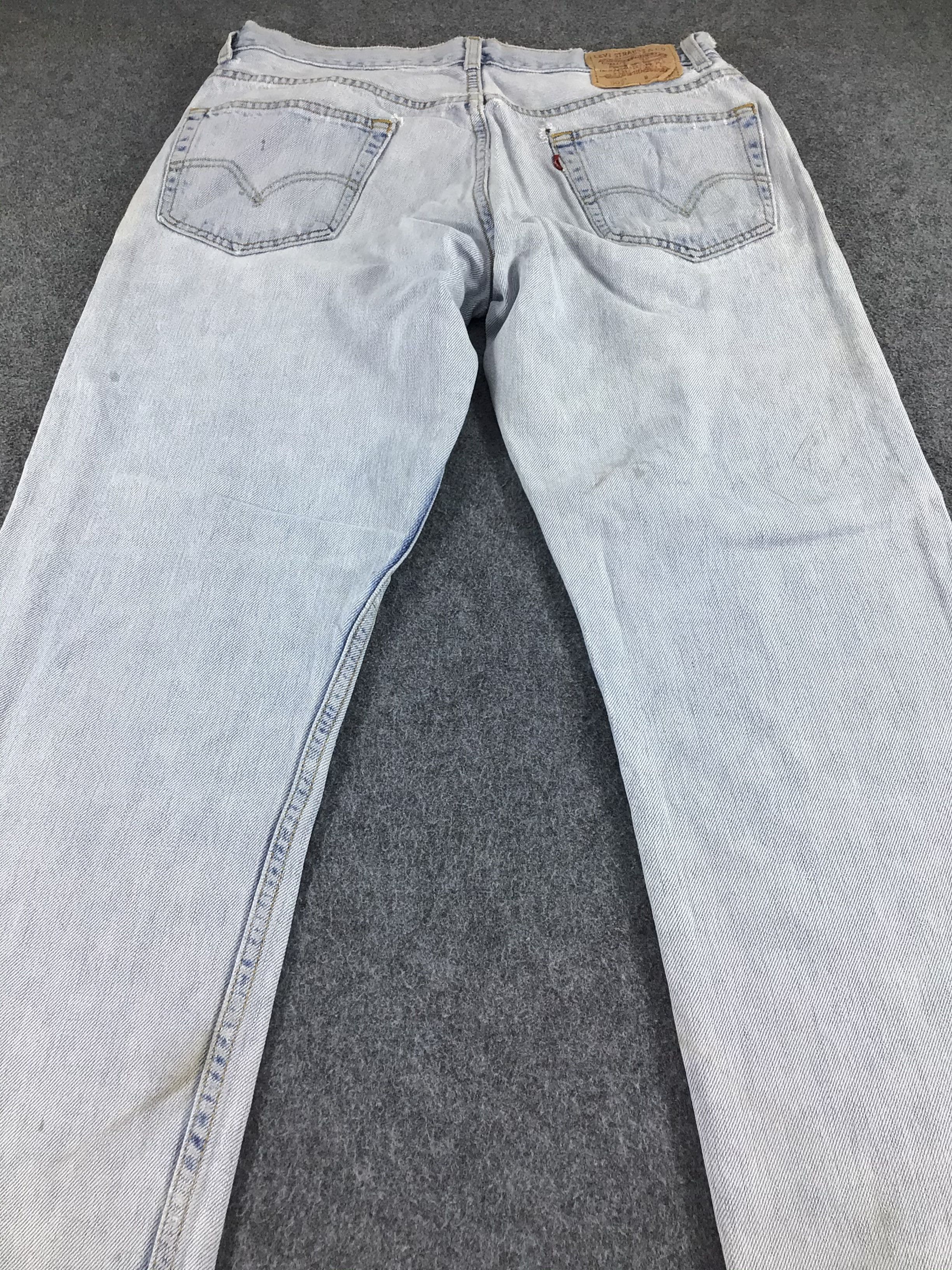 Levi's Vintage Levis 505 Jeans Distress Light Wash -J581 Size US 34 / EU 50 - 4 Thumbnail