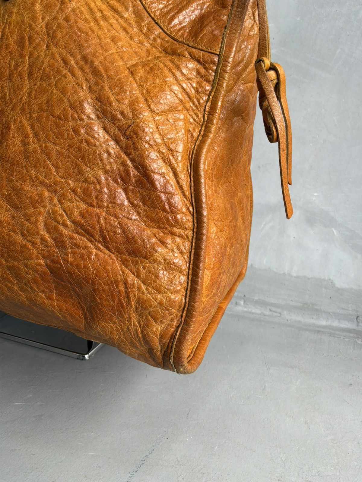 Balenciaga Balenciaga - Weekender - Lambskin Leather Bag Size ONE SIZE - 15 Thumbnail
