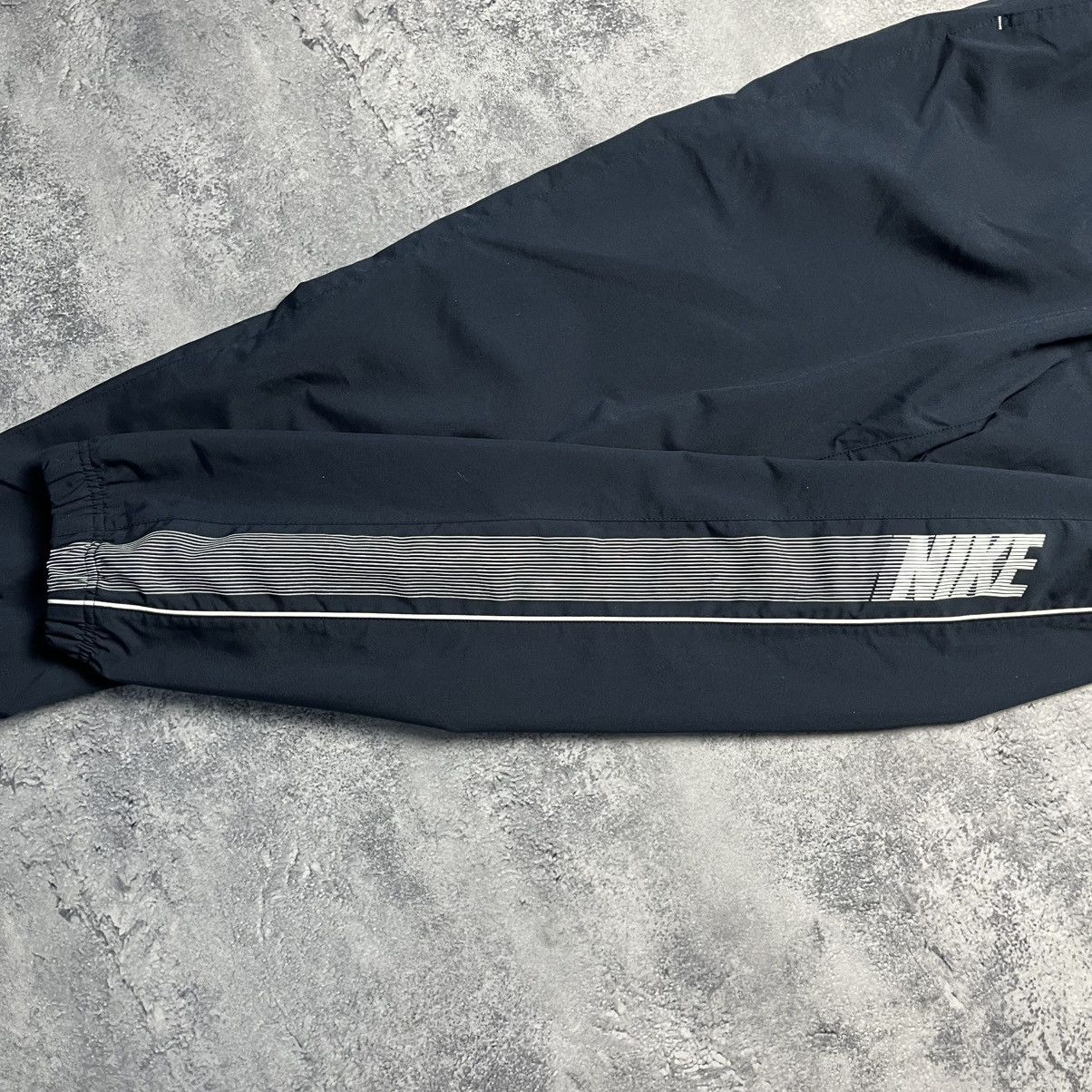 Nike Vintage Nike Nylon Track Pants Swoosh Y2K Streetwear Drill Size US 32 / EU 48 - 11 Thumbnail