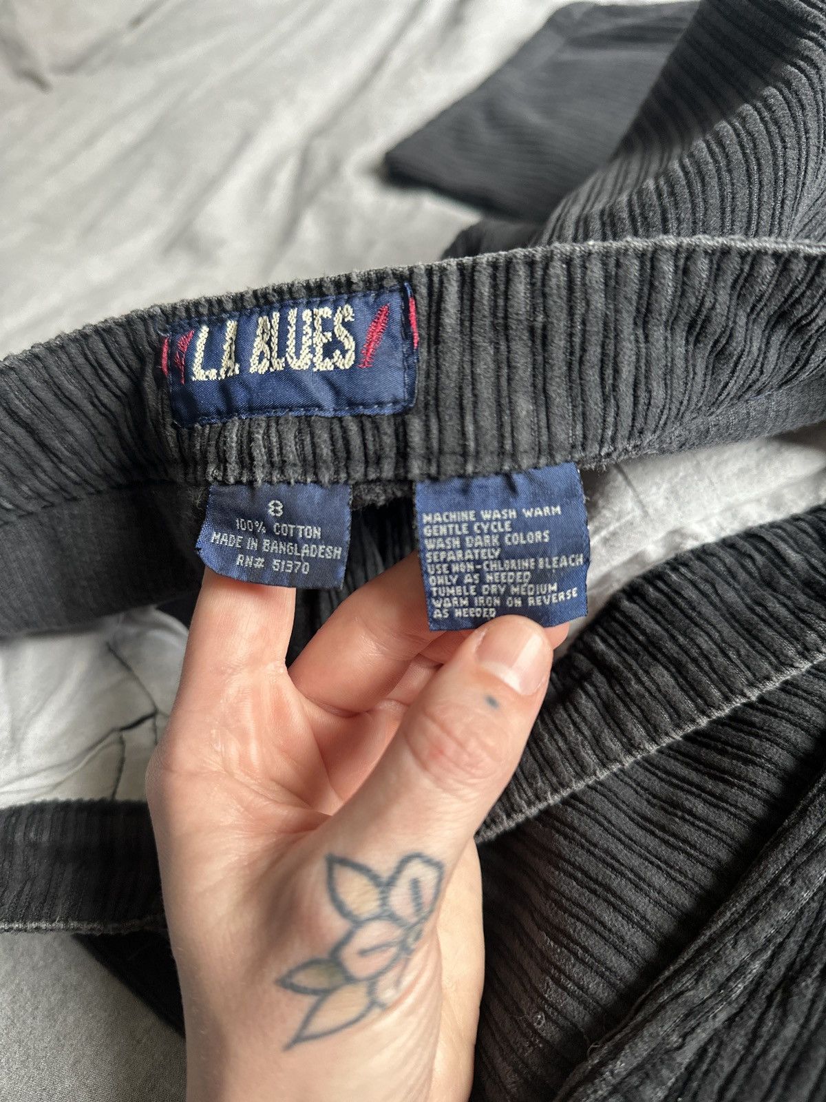 Vintage Black vintage corduroy pants Size 27" / US 4 / IT 40 - 4 Thumbnail