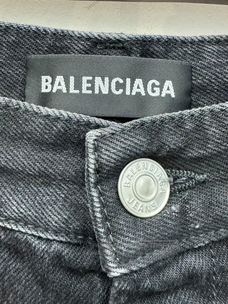 Balenciaga Balenciaga Distressed Jeans, Size 31 Size US 31 - 4 Thumbnail