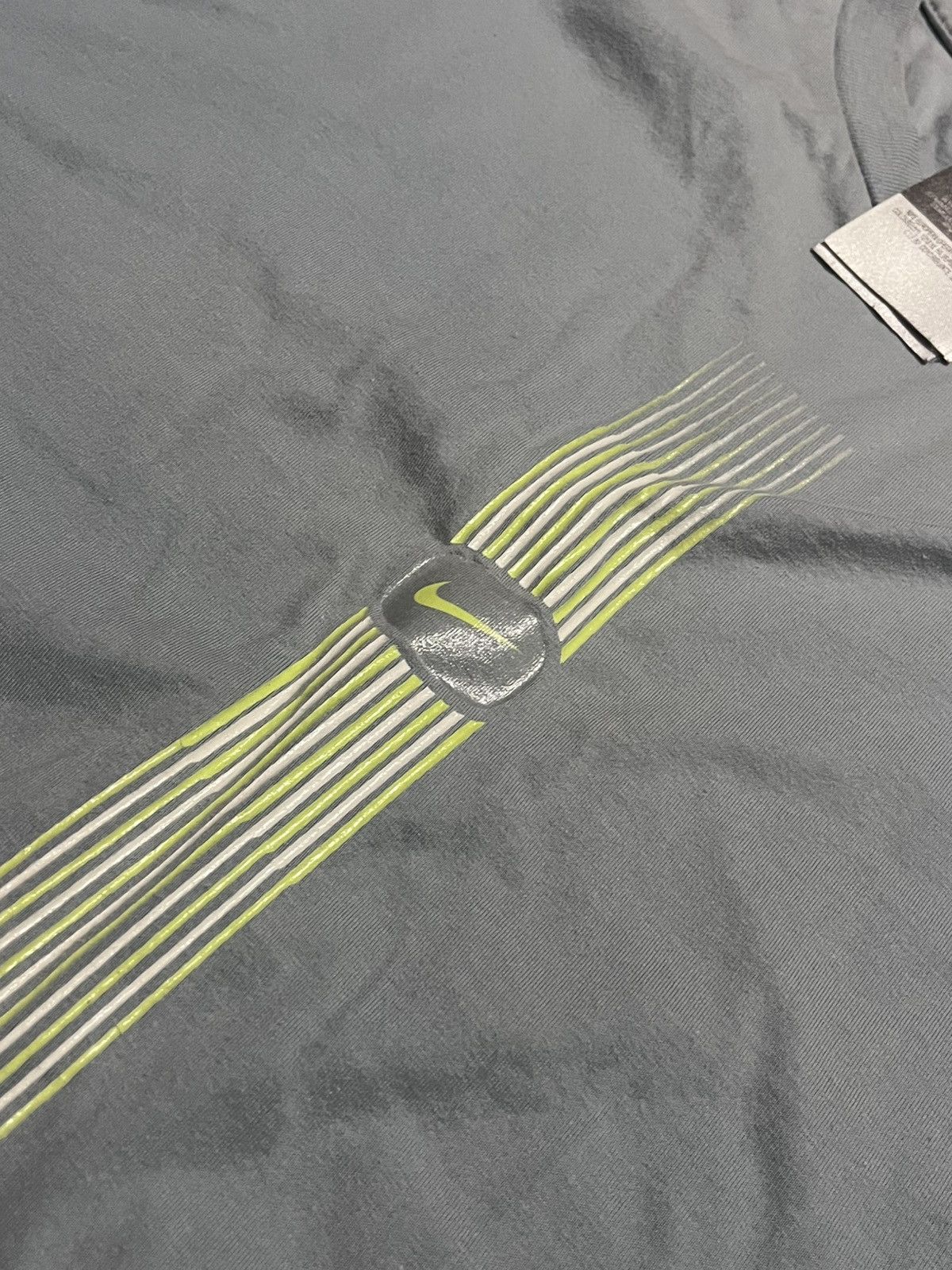 Nike Vintage 00s Nike Tech Tee Grey / Neon Swoosh Size US XXL / EU 58 / 5 - 4 Thumbnail