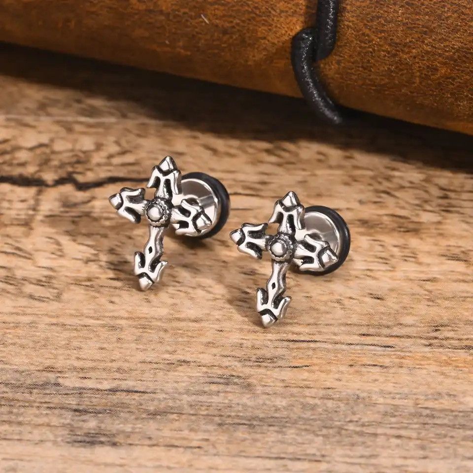 Jewelry × Vintage Gothic Cross Earrings Size ONE SIZE - 1 Thumbnail