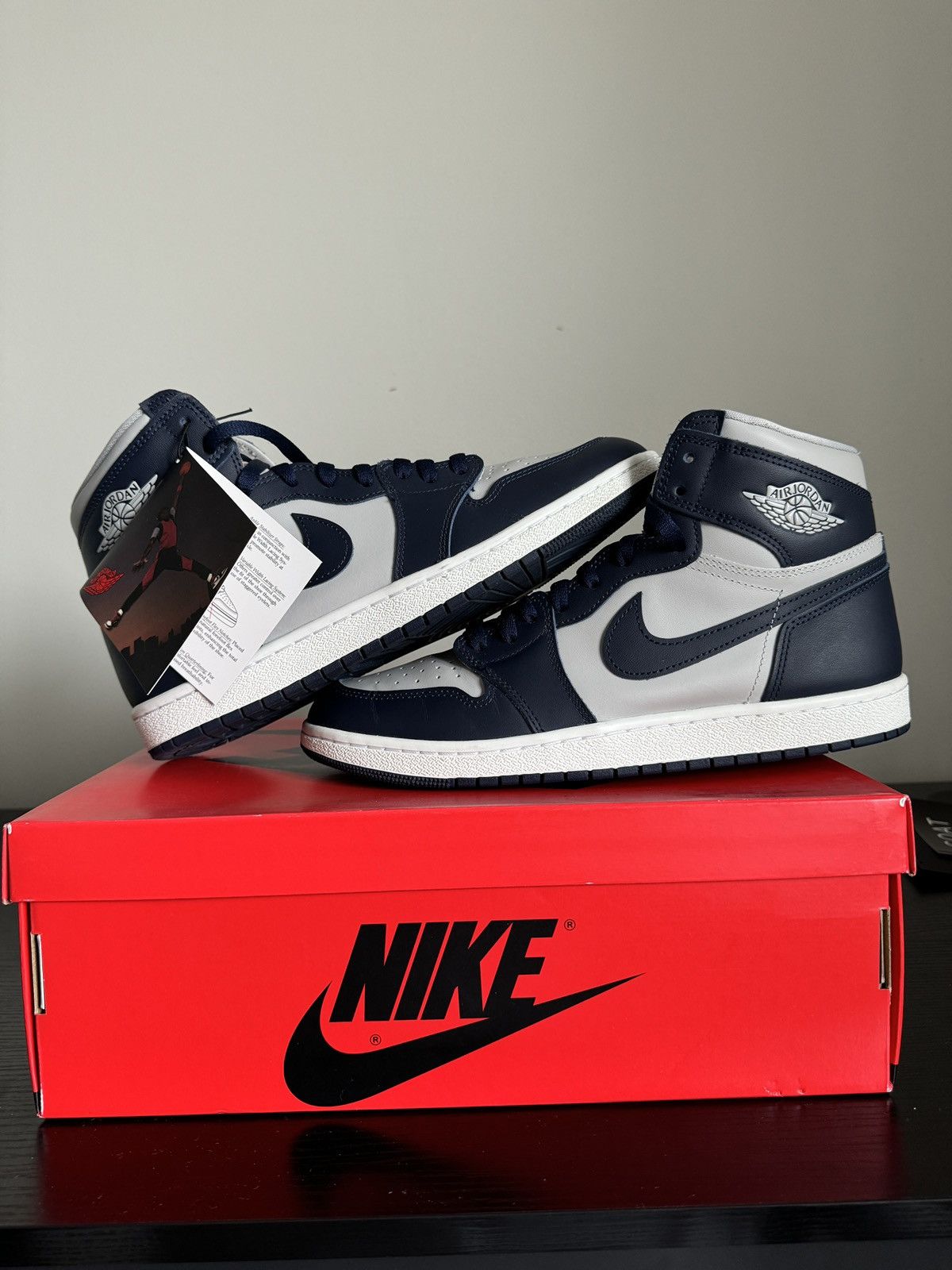 Jordan Brand Air Jordan 1 Retro High ‘85 “Georgetown” Size US 11 / EU 44 - 11 Thumbnail