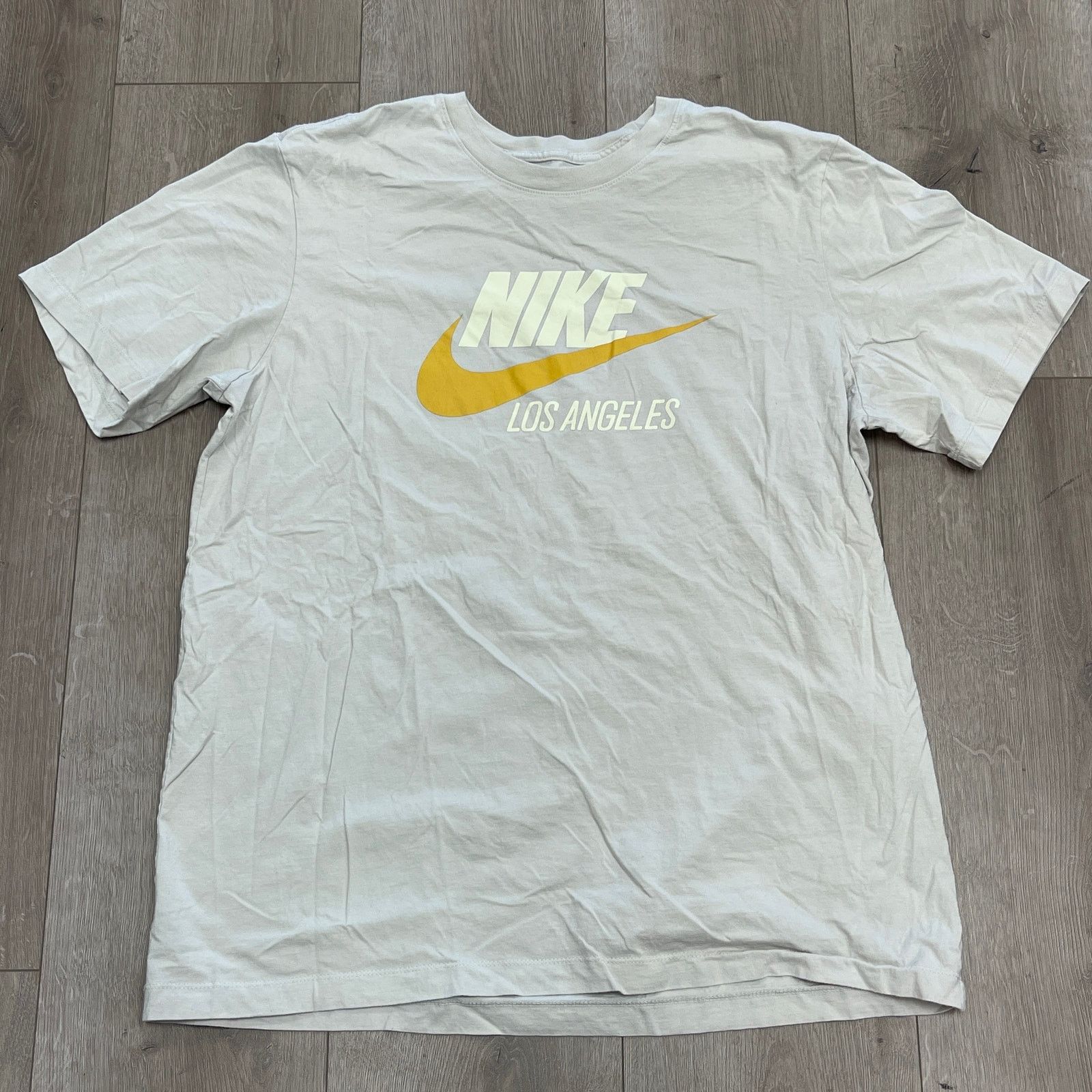 Nike Nike Sportswear Los Angeles Swoosh Logo Graphic T Shirt XL Size US XL / EU 56 / 4 - 1 Thumbnail