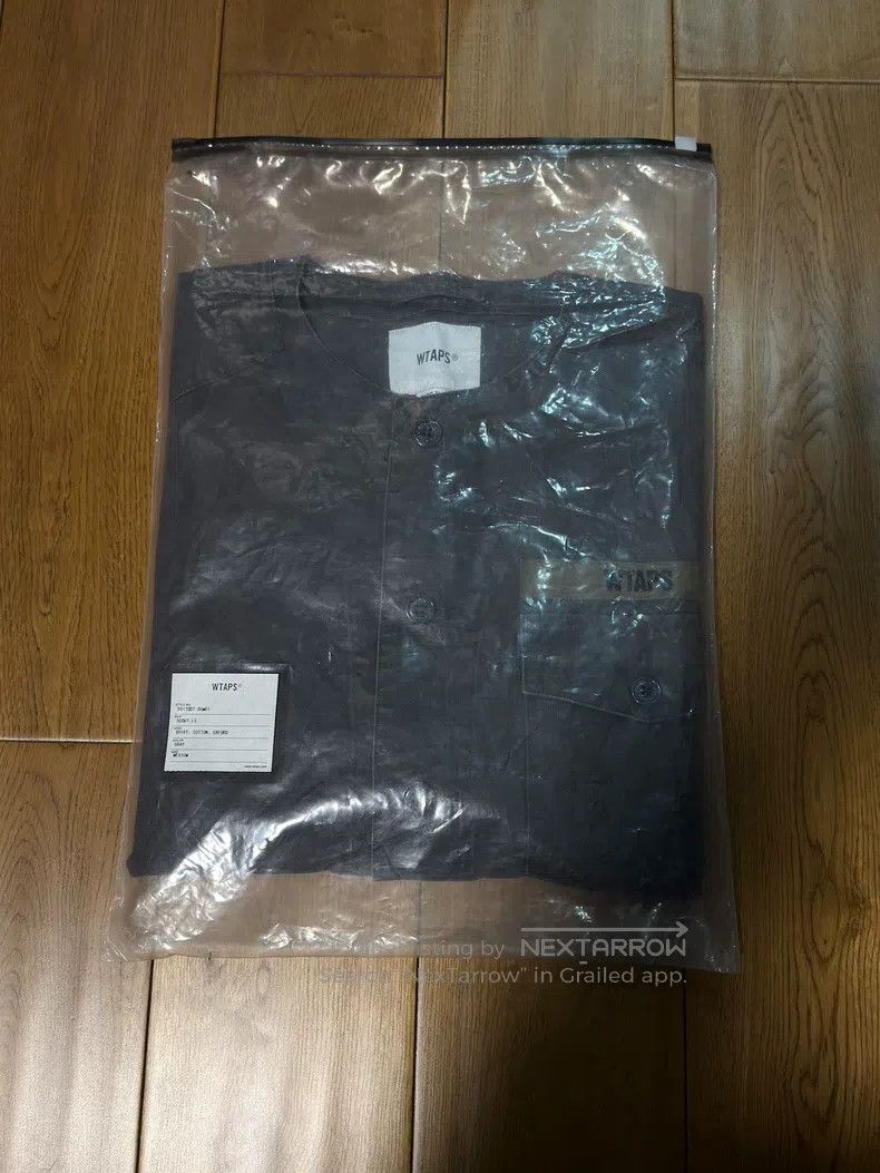 Wtaps Wtaps Long-sleeved, collarless, single-pocket shirt Size US M / EU 48-50 / 2 - 5 Thumbnail