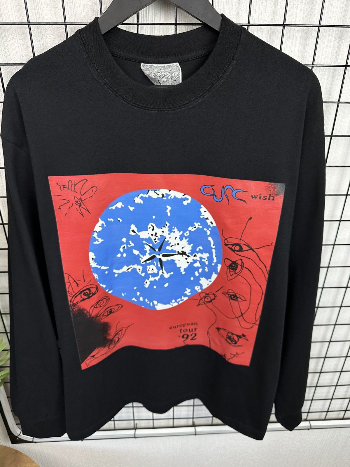 Band Tees The Cure “Wish” album Black Long sleeve Men L Tee shirt Size US L / EU 52-54 / 3 - 4 Thumbnail