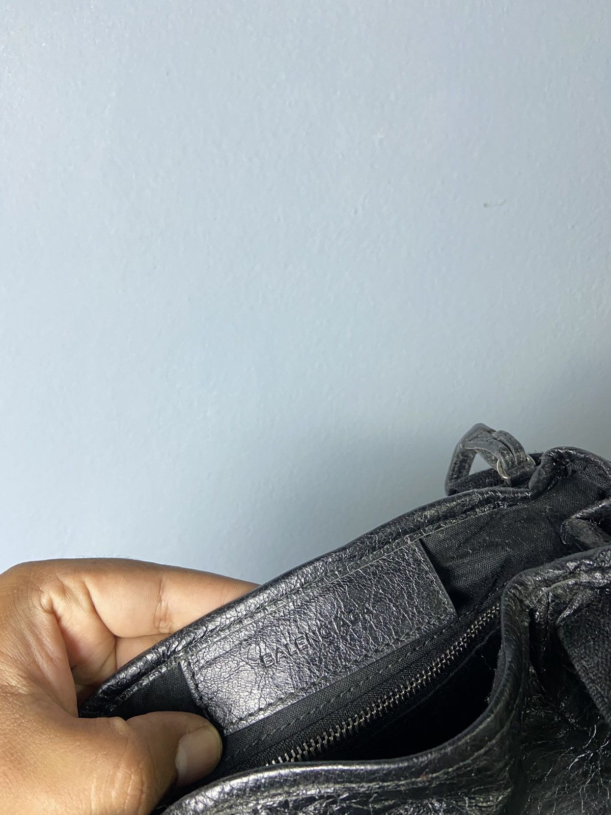 Balenciaga Balenciaga Paris Crossbody Handbag Size ONE SIZE - 18 Thumbnail