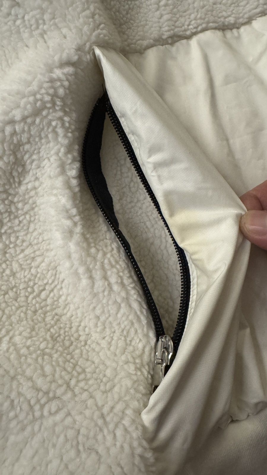 Nike Nike NikeLab Essentials Sherpa Hoodie in a Sail/Black Size US L / EU 52-54 / 3 - 12 Thumbnail