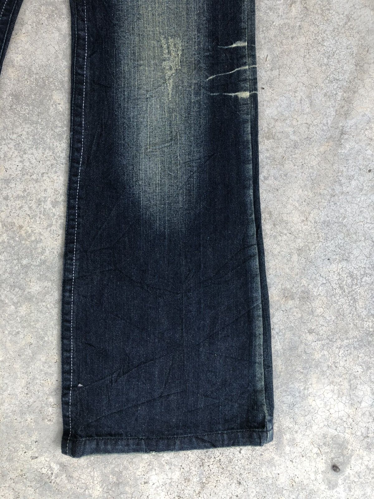 Japanese Oahu Flared Jeans Distressed Jeans