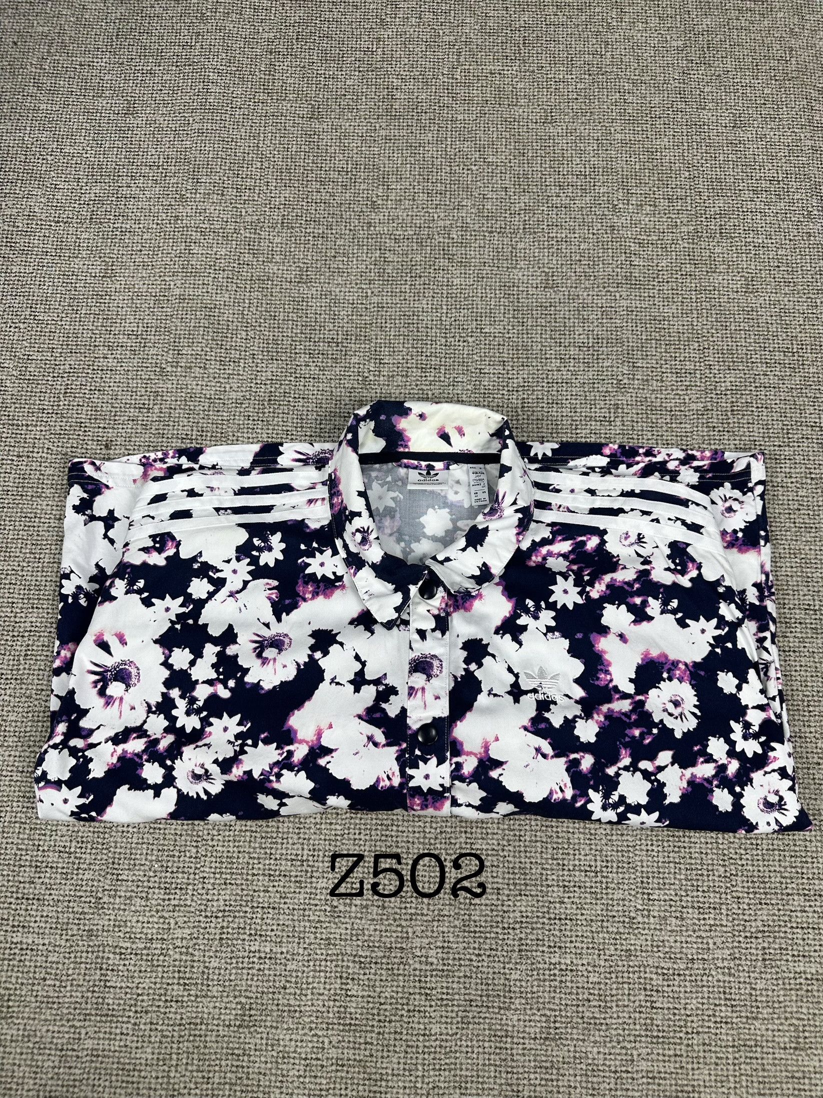 Adidas Adidas Flower Art Baggy Button Jacket Z502 Size US L / EU 52-54 / 3 - 15 Thumbnail
