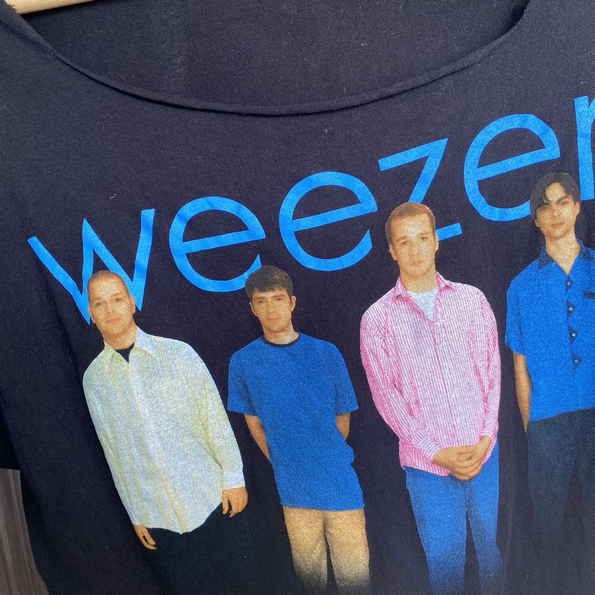 Band Tees Thrashed Weezer Rock Band ERD GRUNGE GRAIL OG FADED TSHIRT Size US M / EU 48-50 / 2 - 4 Thumbnail