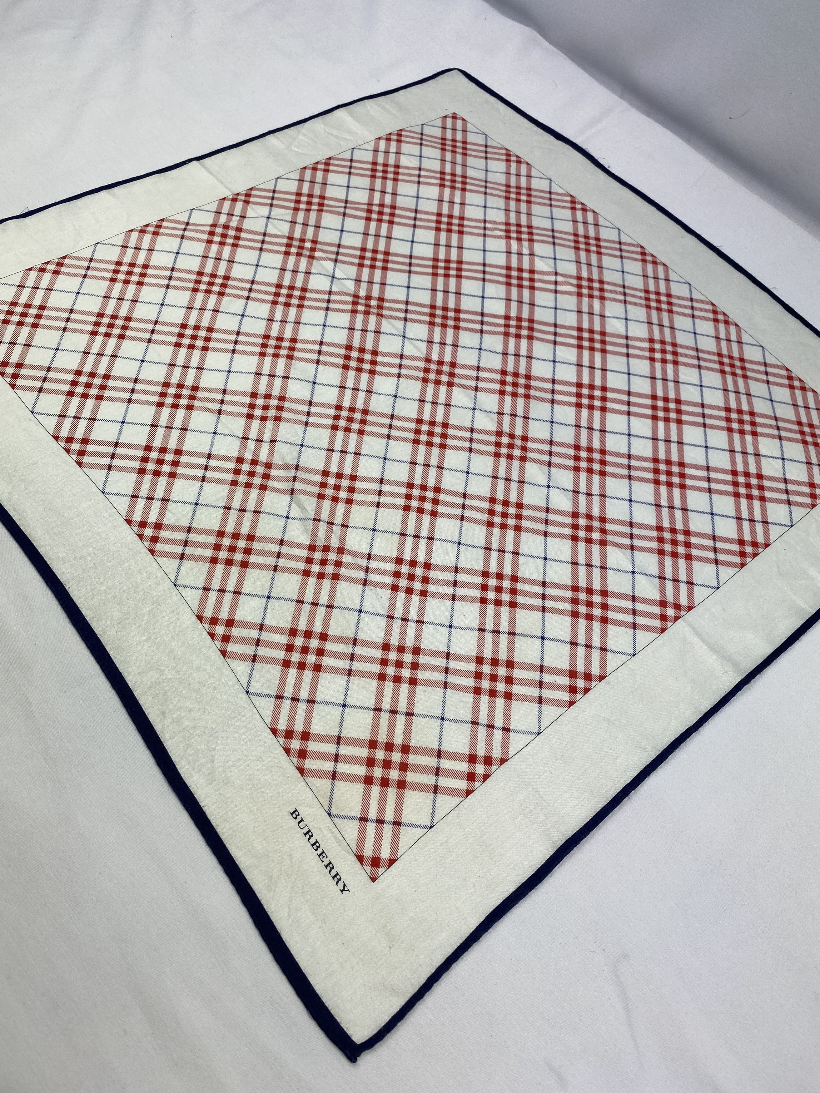 Burberry Burberry Handkerchief / Bandana / Neckerchief Size ONE SIZE - 4 Thumbnail