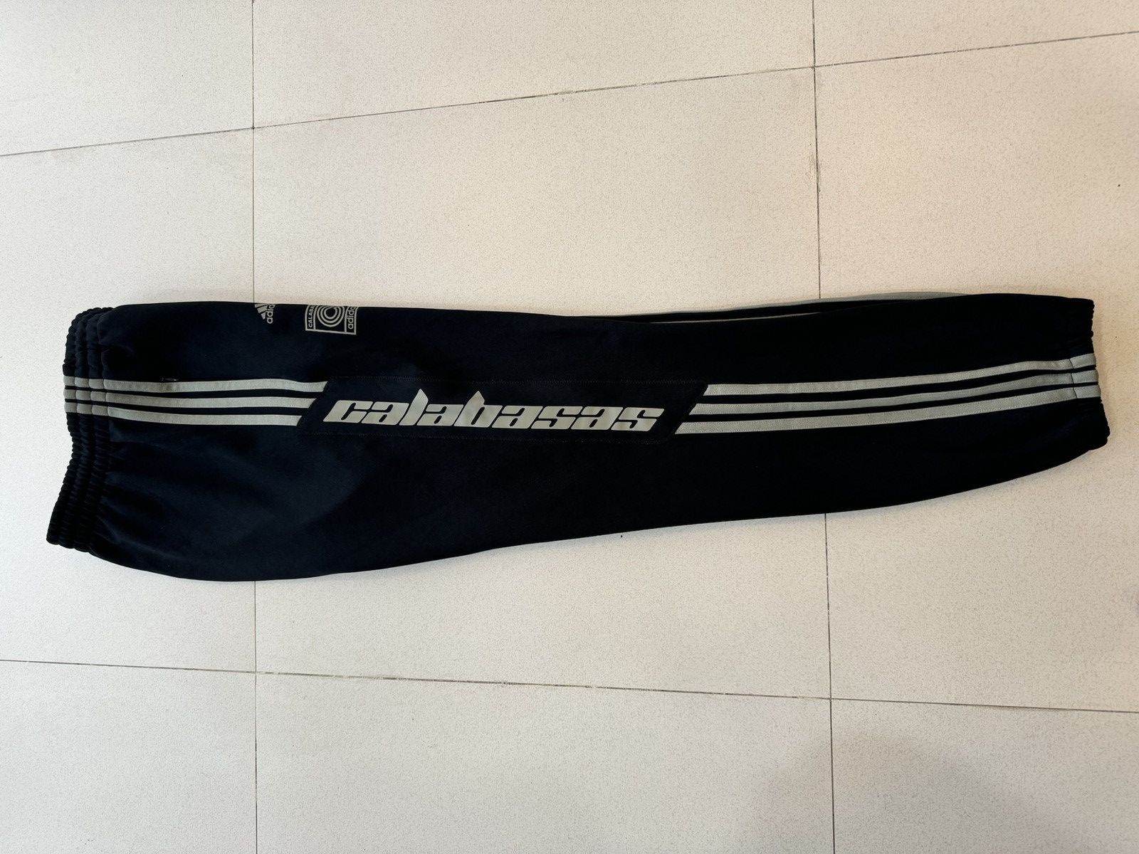 Adidas × Kanye West Calabasas Pants Size US 32 / EU 48 - 2 Thumbnail