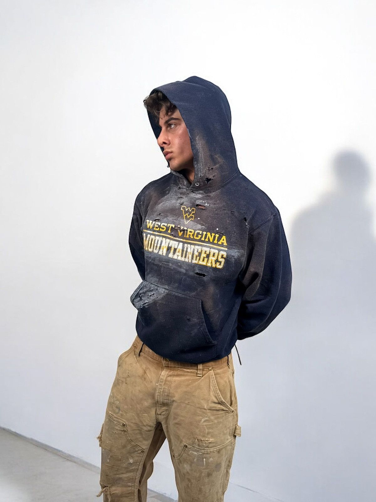 Russell Athletic × Vintage Vintage Thrashed and Faded Russell Athletics Hoodie Size US M / EU 48-50 / 2 - 10 Thumbnail