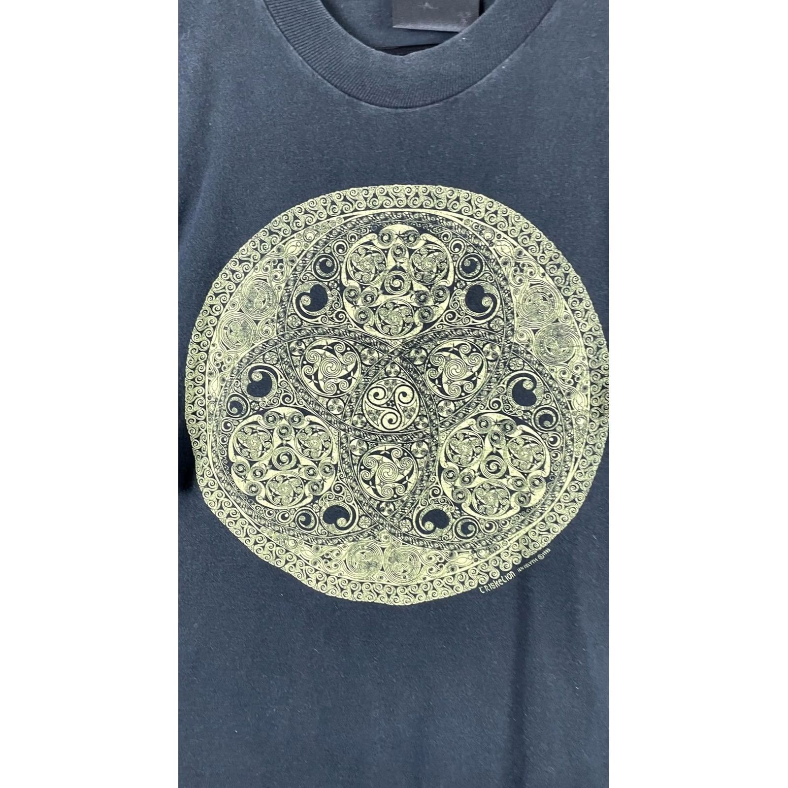 Vintage Celtic Triskelion Shirt Mens XL Black Mandala Graphic Tee Spirit Art Size US XL / EU 56 / 4 - 2 Thumbnail